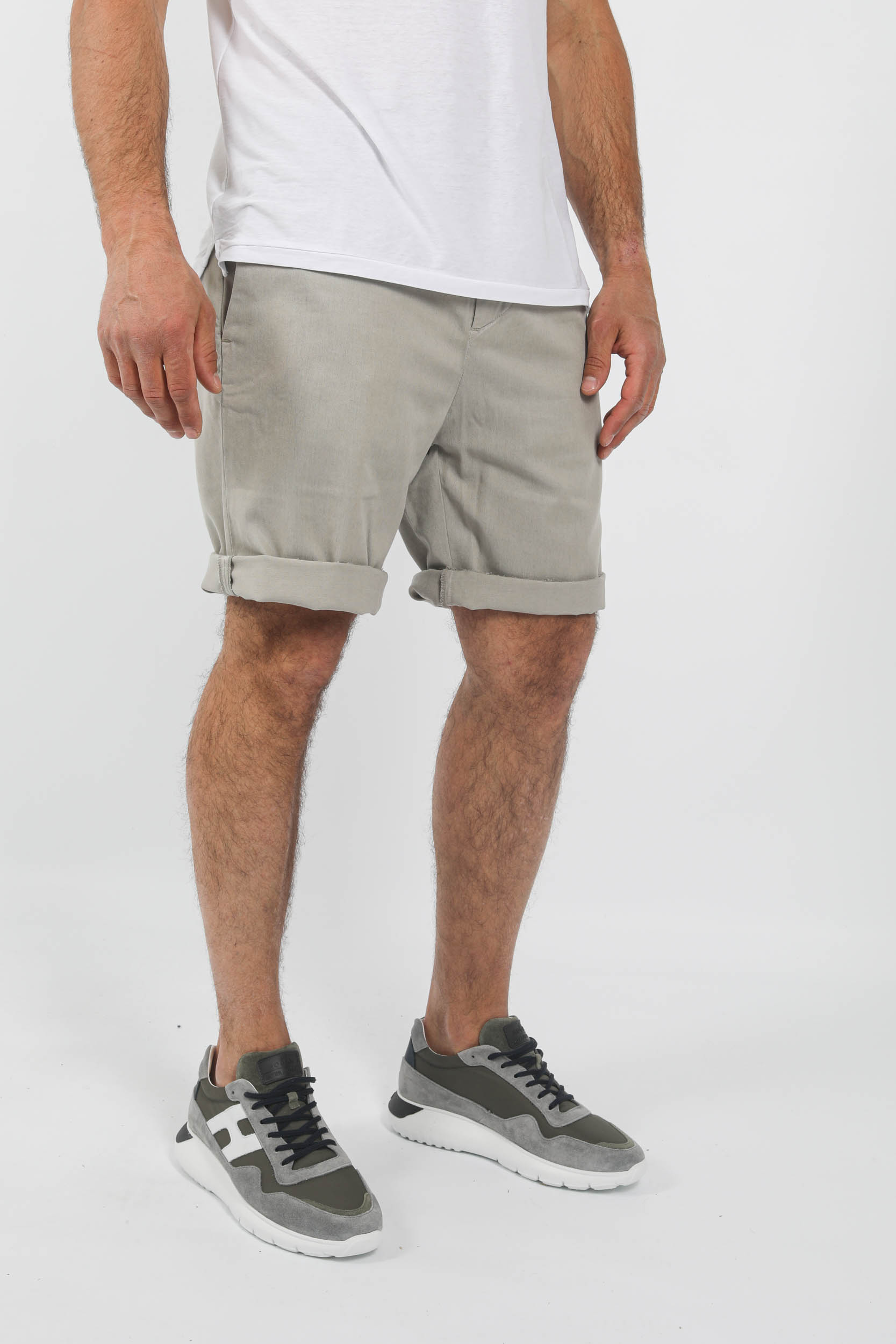  Image du produit SHORT EN TOILE NNO7 GRIS  THEODOR1365-910 - 2