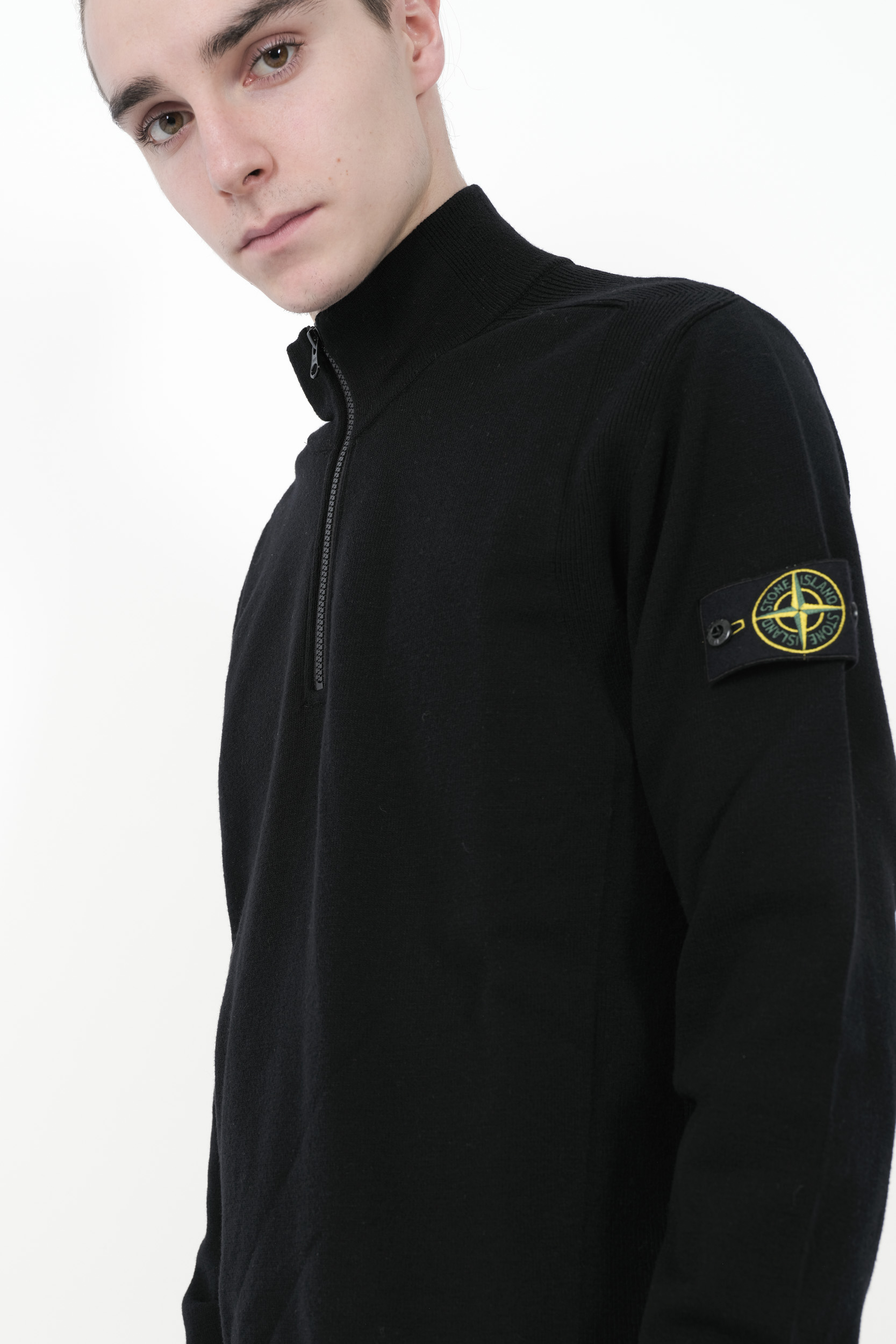  Image du produit PULL STONE ISLAND COL MONTANT DEMI-ZIPPE NOIR 8115521A1-V0029 - 2