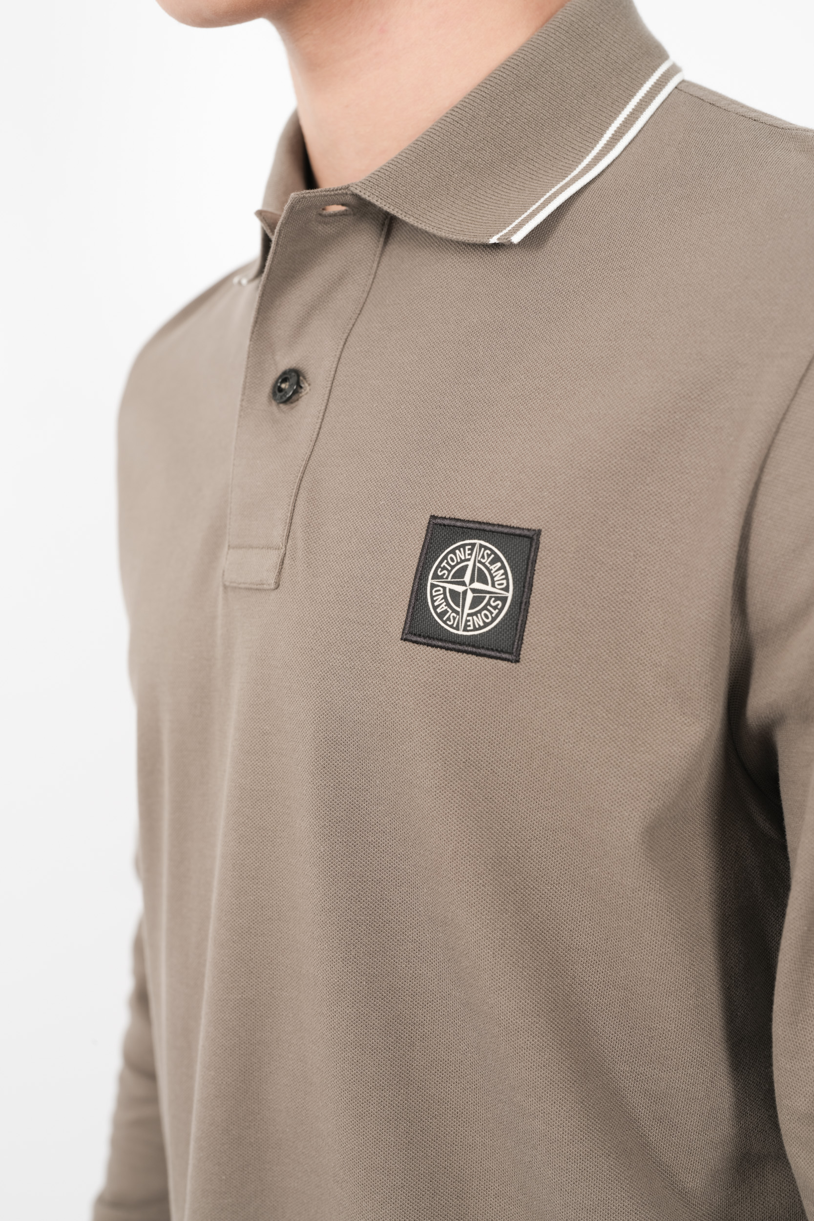 POLO STONE ISLAND COL AVEC LISERE MANCHES LONGUES TAUPE 81152SL18-V0075