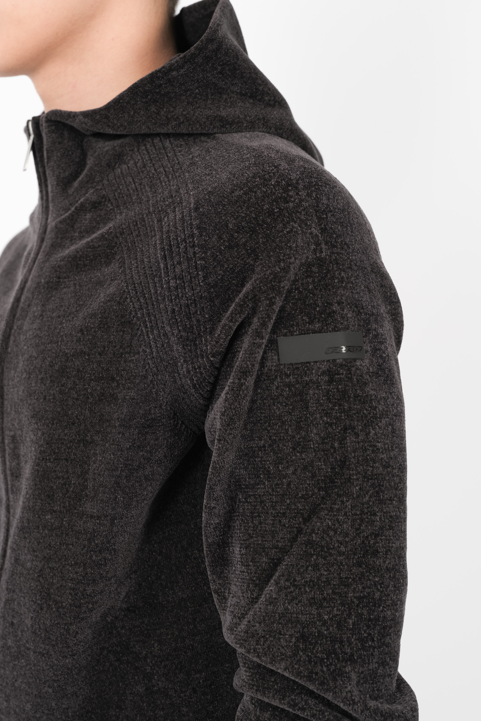 GILET RRD A CAPUCHE ZIPPE MATIERE CHENILLE GRIS W24136-11