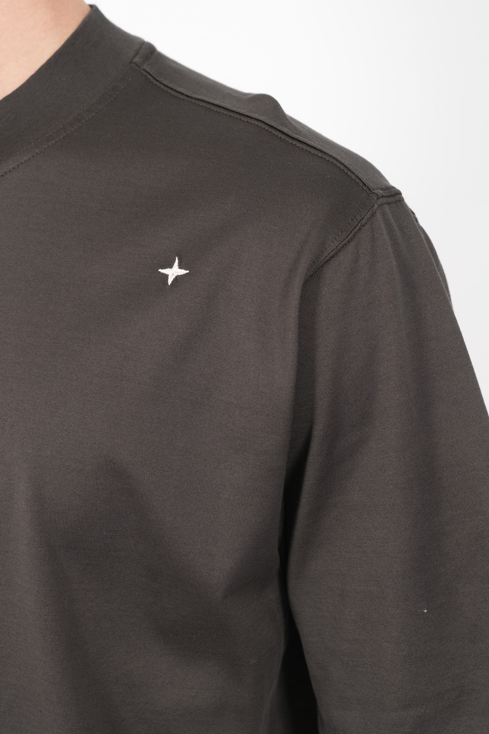 TEE-SHIRT STONE ISLAND STELLINA 100% COTON ANTHRACITE 8115202G3-V0062