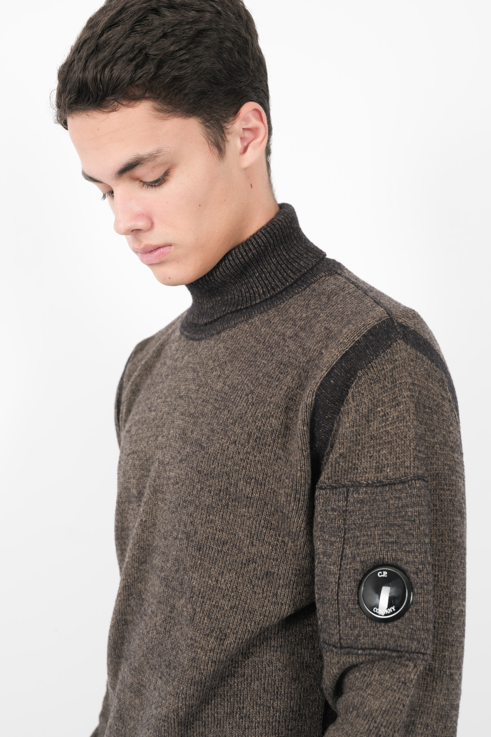 Image du produit PULL C.P COMPANY COL ROULE EN POLAIRE KAKI N257A-359