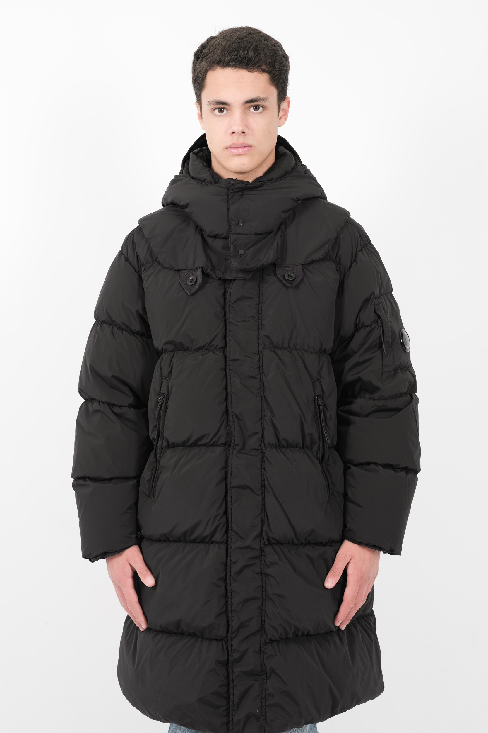 VESTE C.P COMPANY EN DUVET AVEC CAPUCHE BOUTONNEE EN NYCRA-R W202A-999
