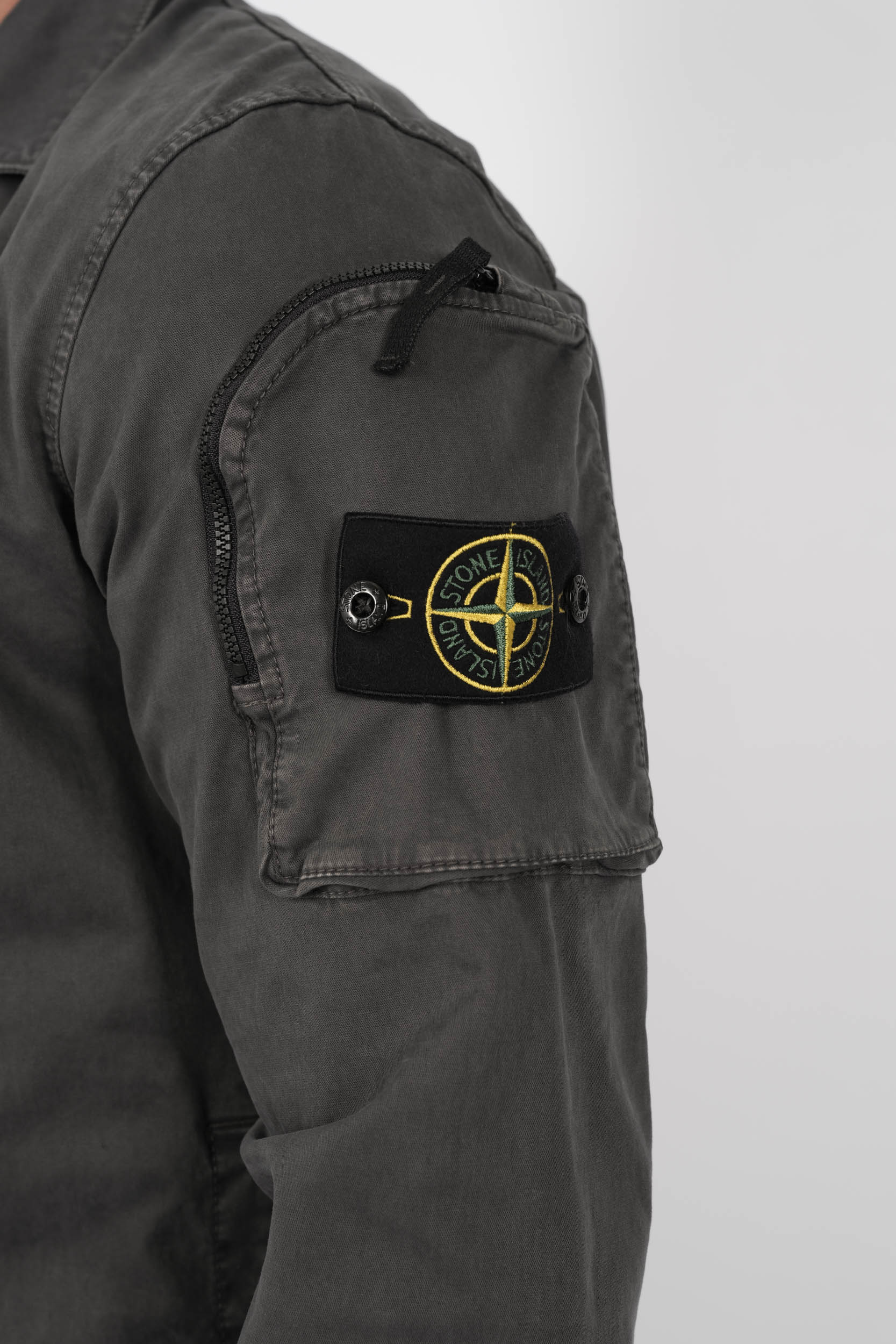 SURCHEMISE STONE ISLAND A ZIP GRIS S151203S04-V0165