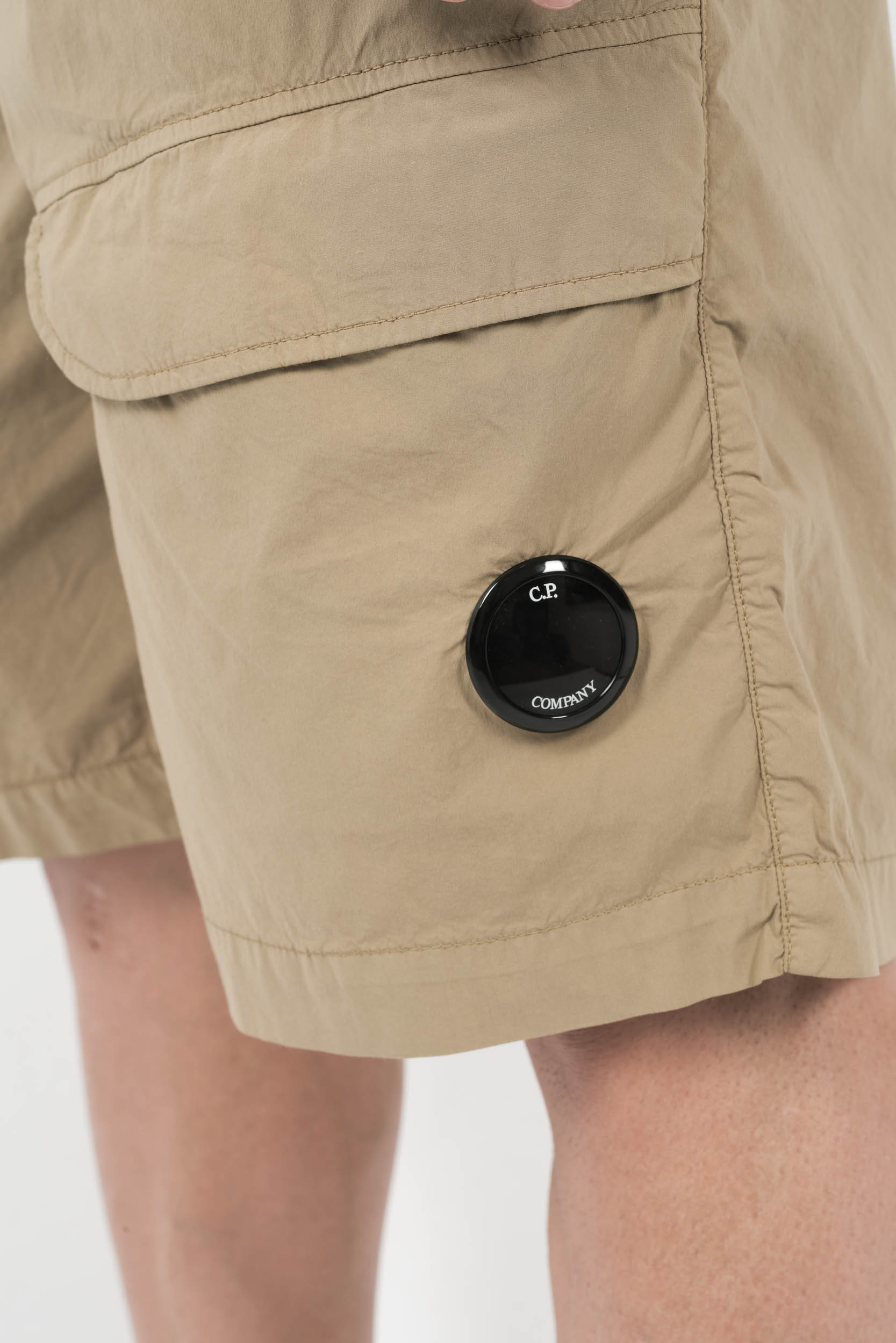  Image du produit SHORT C.P COMPANY EN NYLON BEIGE E172A-305 - 6