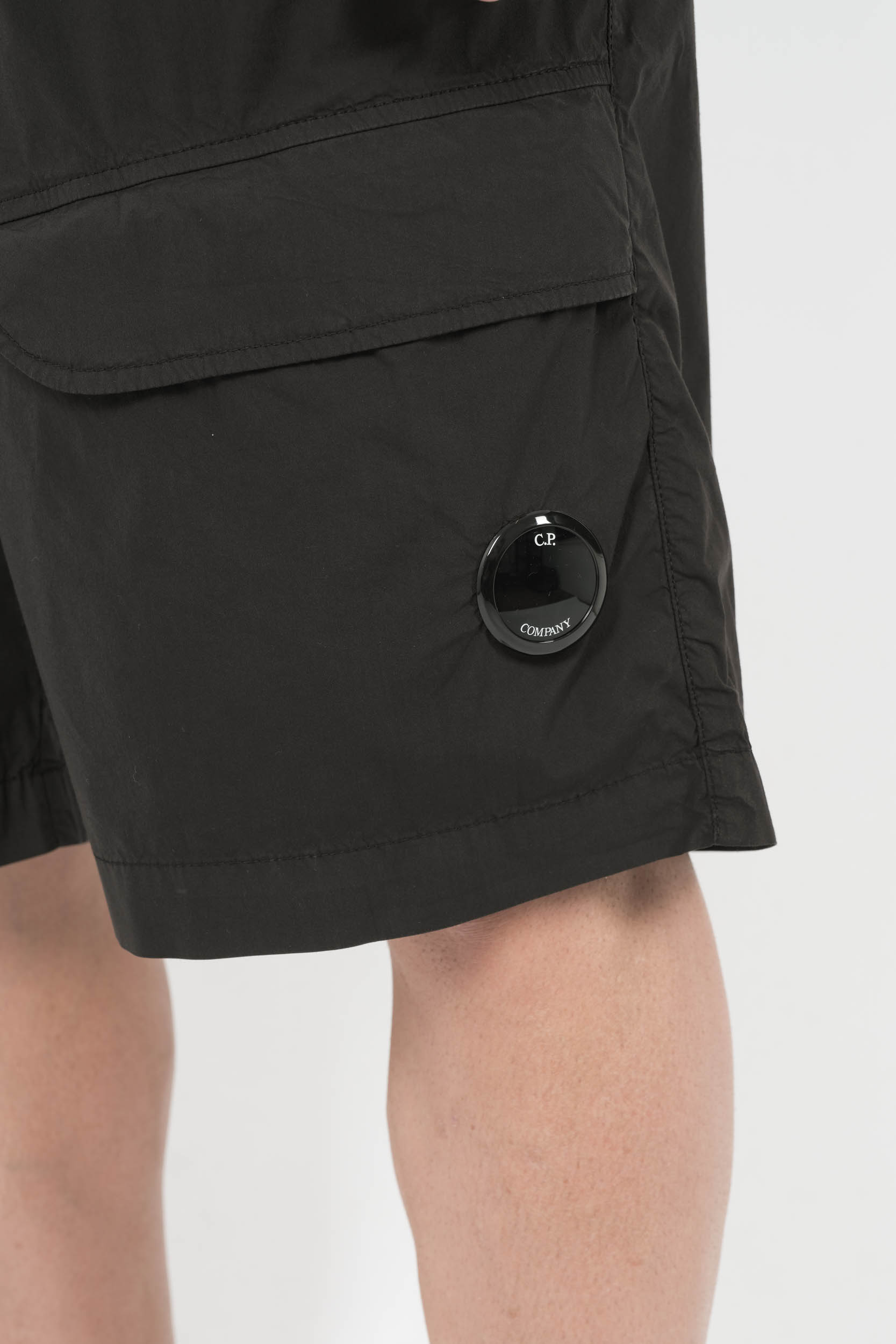 SHORT C.P COMPANY NYLON NOIR E172A-999