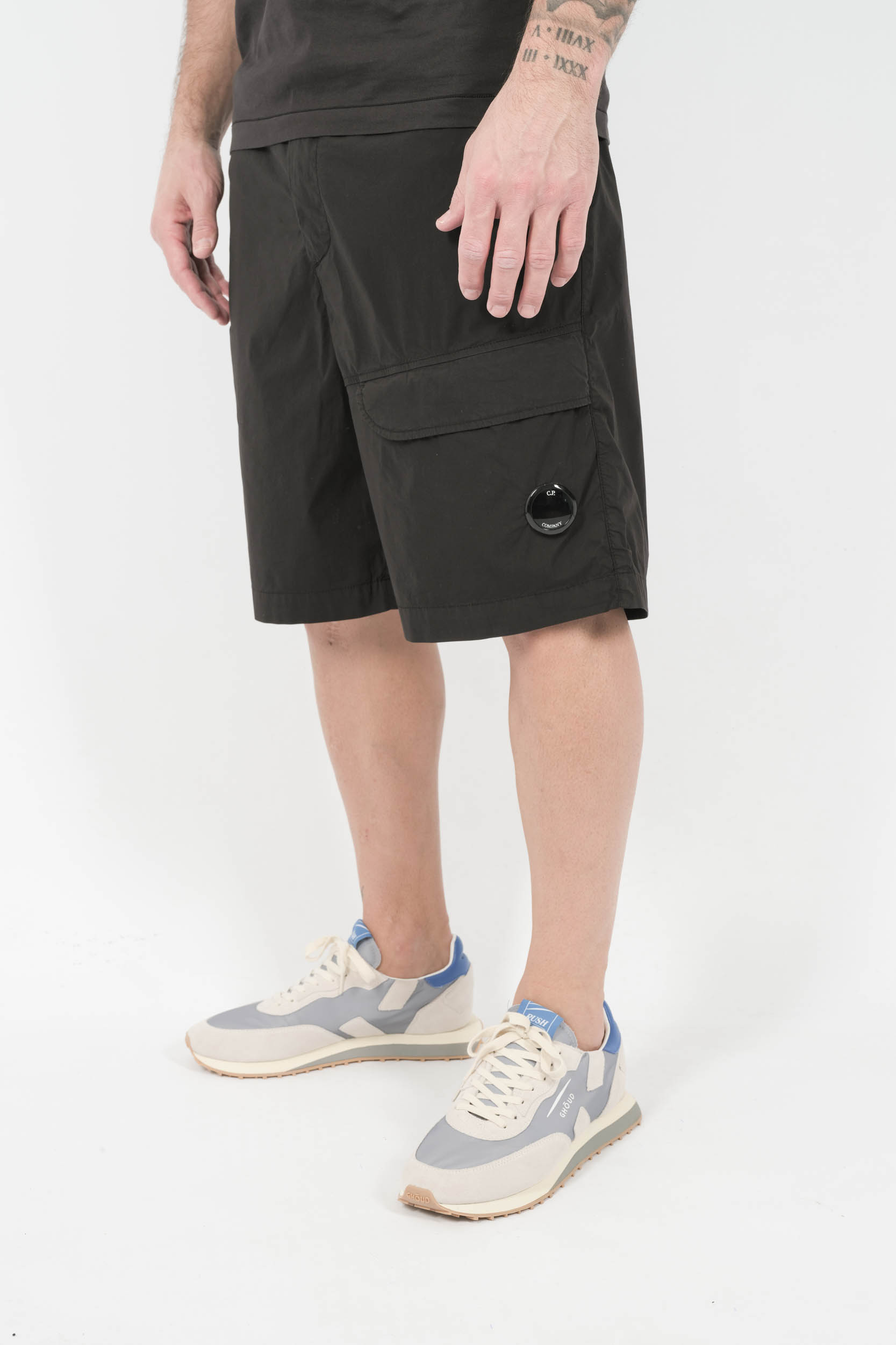 SHORT C.P COMPANY NYLON NOIR E172A-999