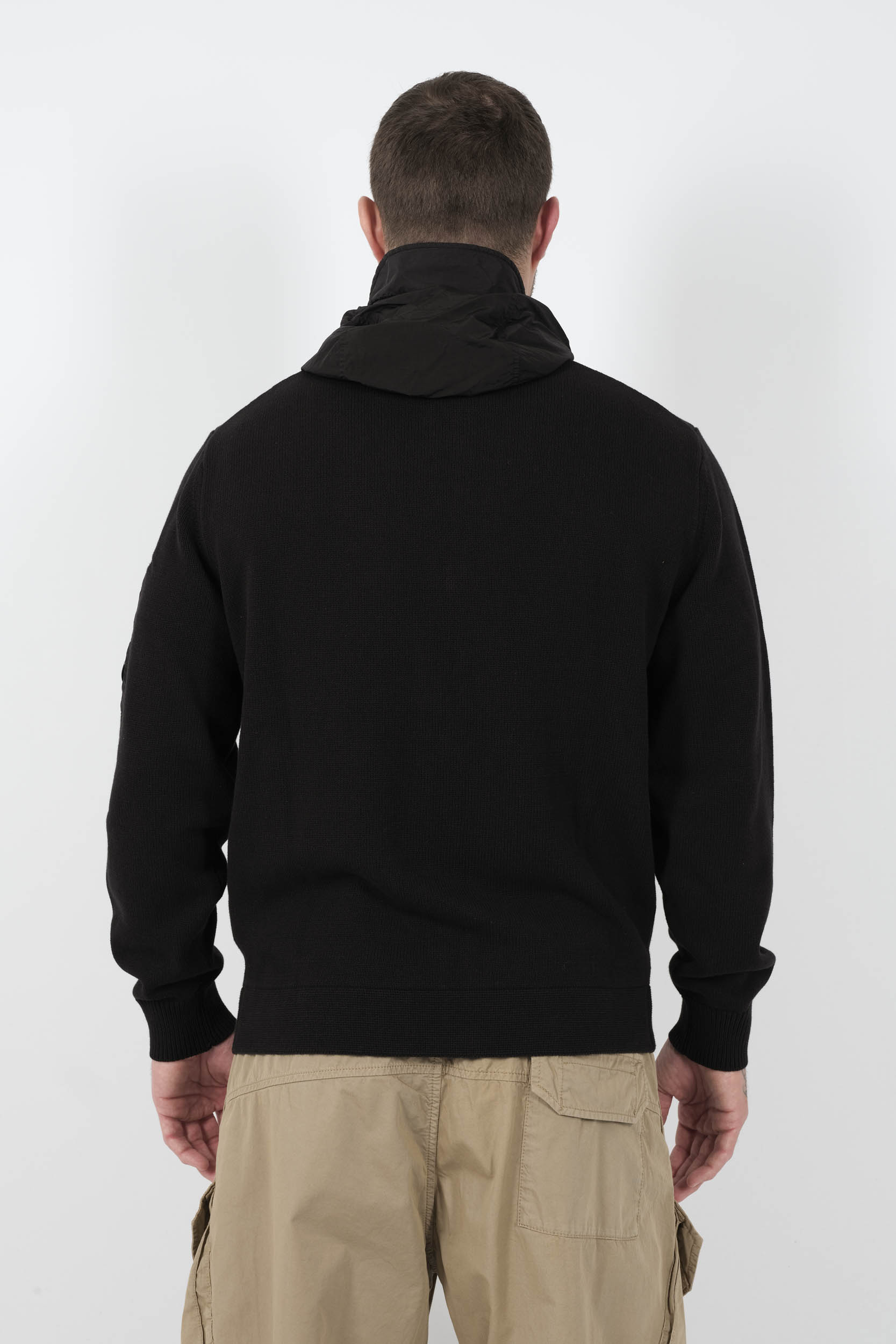  Image du produit GILET C.P COMPANY ZIPPE A CAPUCHE NOIR N027A-999 - 5