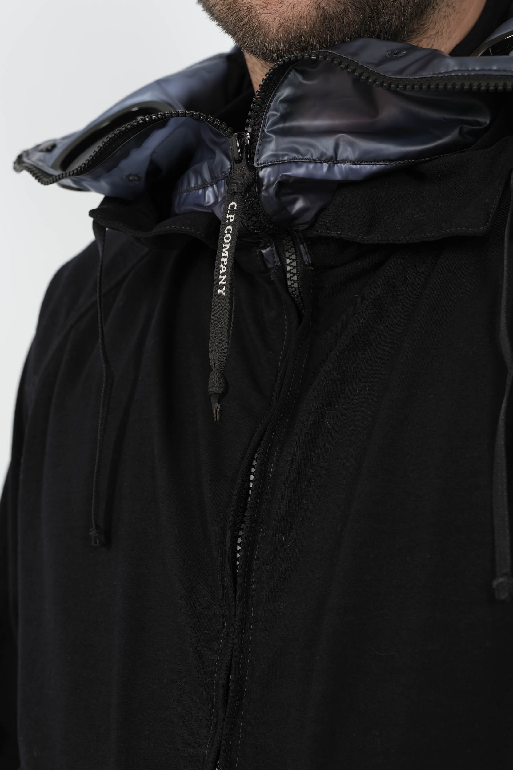 VESTE C.P COMPANY CAPUCHE REGLABLE LUNETTES MARINE W223A-888