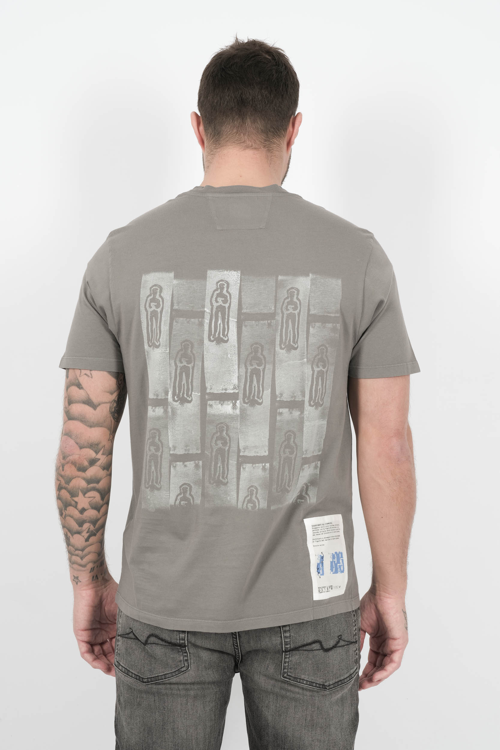 Image du produit TEE-SHIRT C.P COMPANY AVEC LOGO DEVANT ET DOS GRIS S310A-935 - 5
