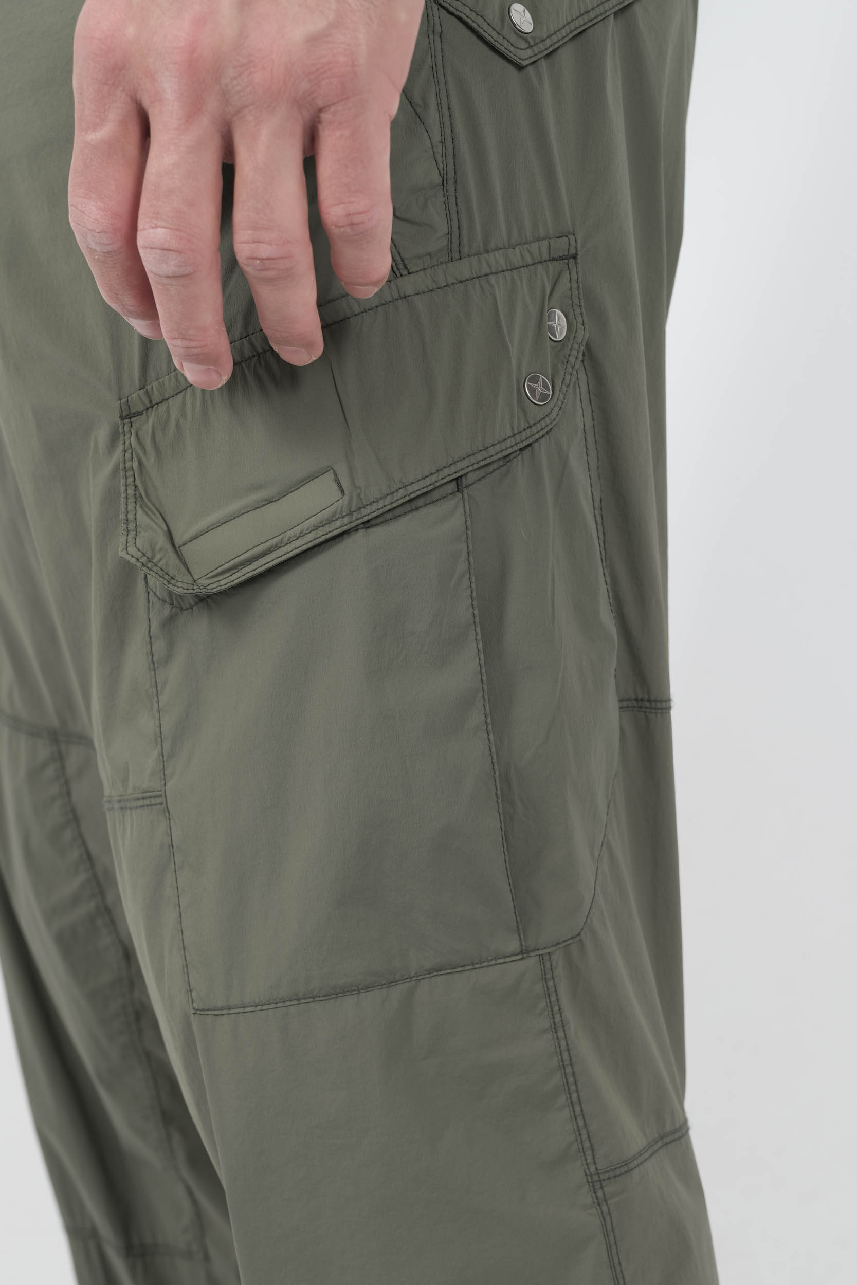 PANTALON STONE ISLAND STELLINA NYLON VERT S15B1119SG2-V0059