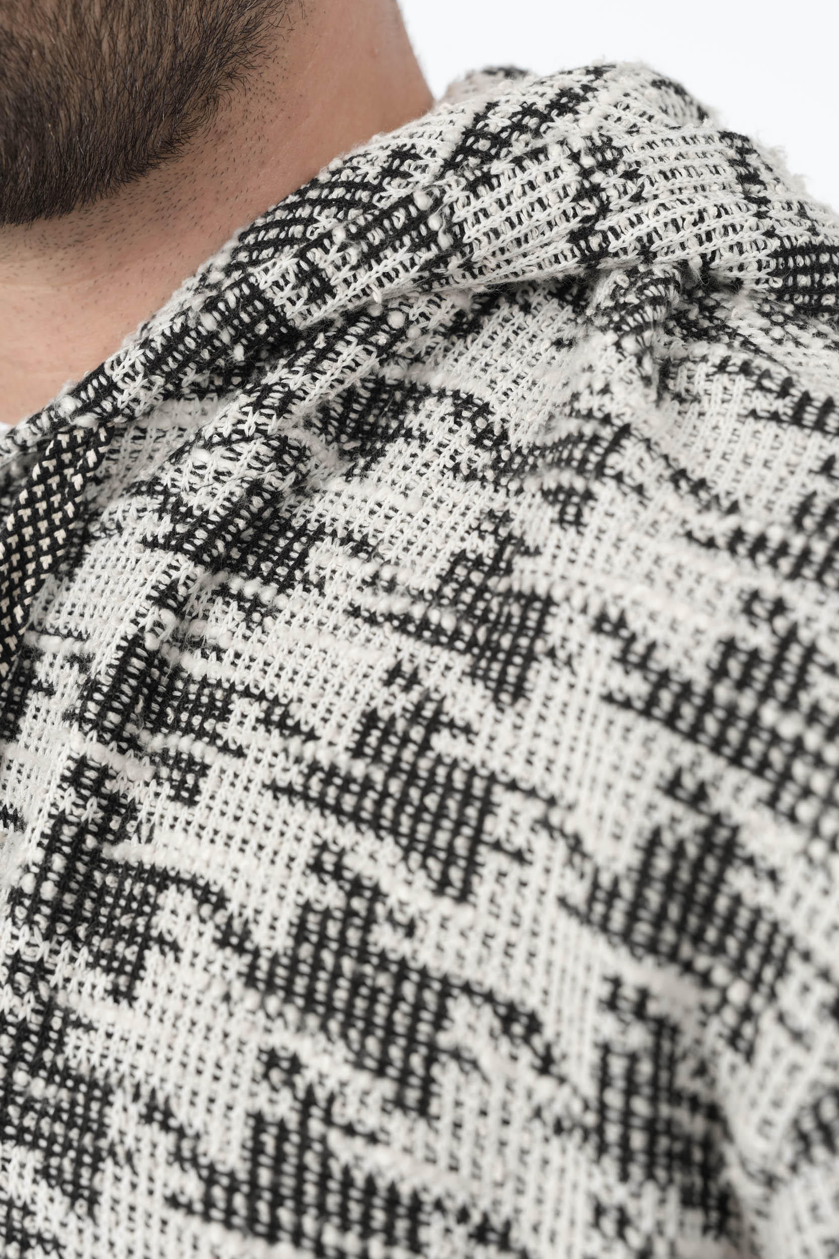  Image du produit SWEAT NIKBEN AVEC CAPUCHE EN MAILLE JACQUARD NOIR/BLANC STONER 6628 - 6