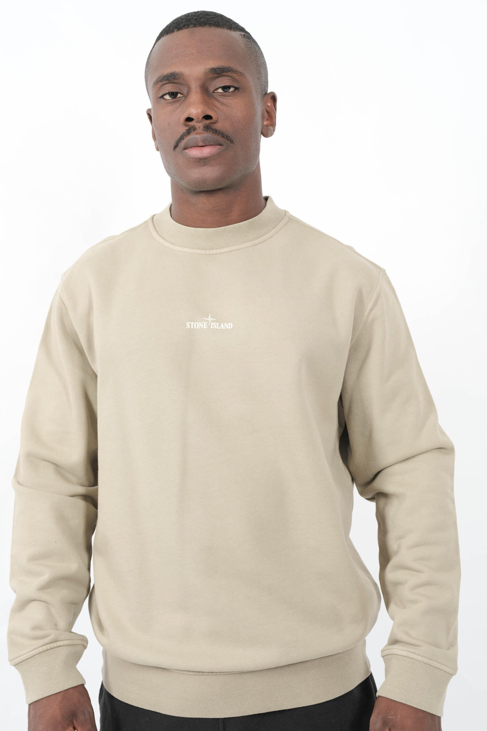 SWEAT STONE ISLAND OVERSIZE BEIGE AVEC IMPRIME DANS LE DOS 6100018-V009A