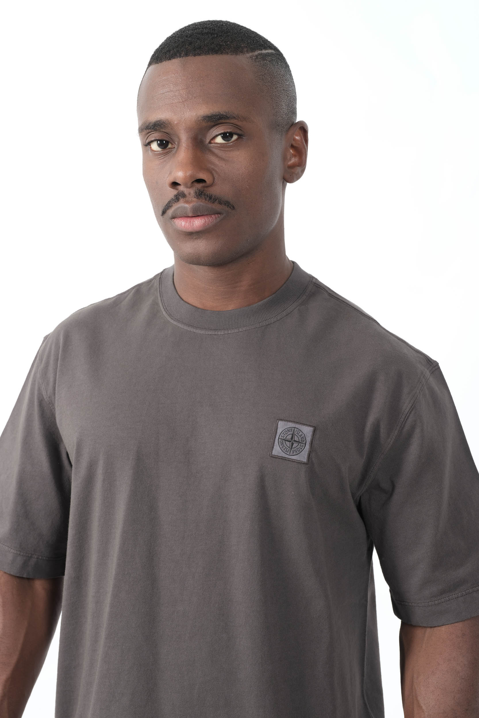 TEE-SHIRT STONE ISLAND OVERSIZE GRIS PLOMB 2100025-V0062