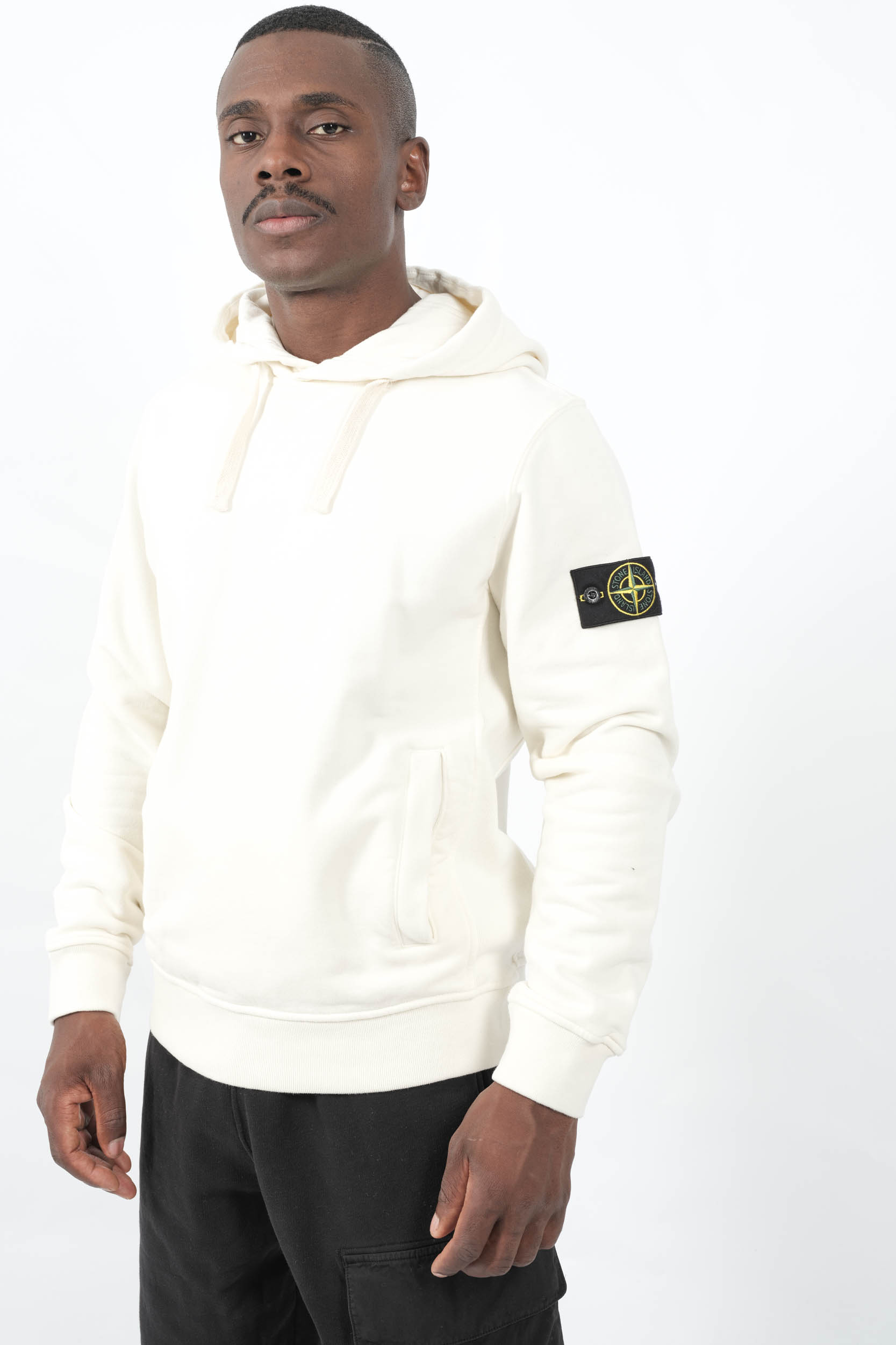  Image du produit SWEAT STONE ISLAND A CAPUCHE BLANC CREME 6100029-V0093 - 2
