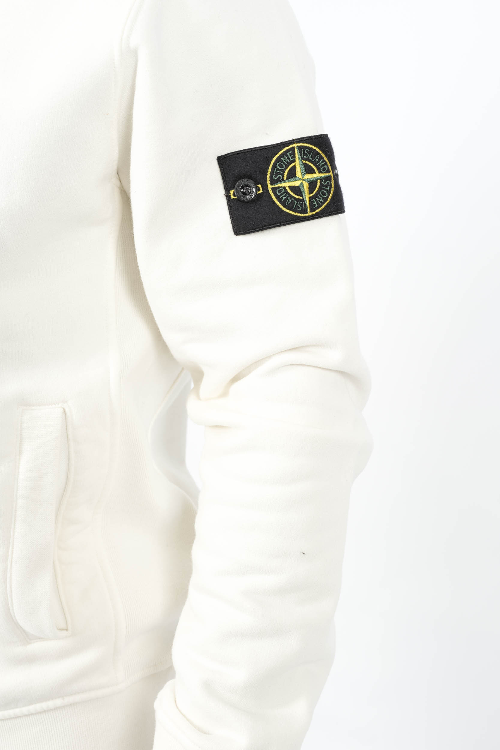  Image du produit SWEAT STONE ISLAND A CAPUCHE BLANC CREME 6100029-V0093 - 6