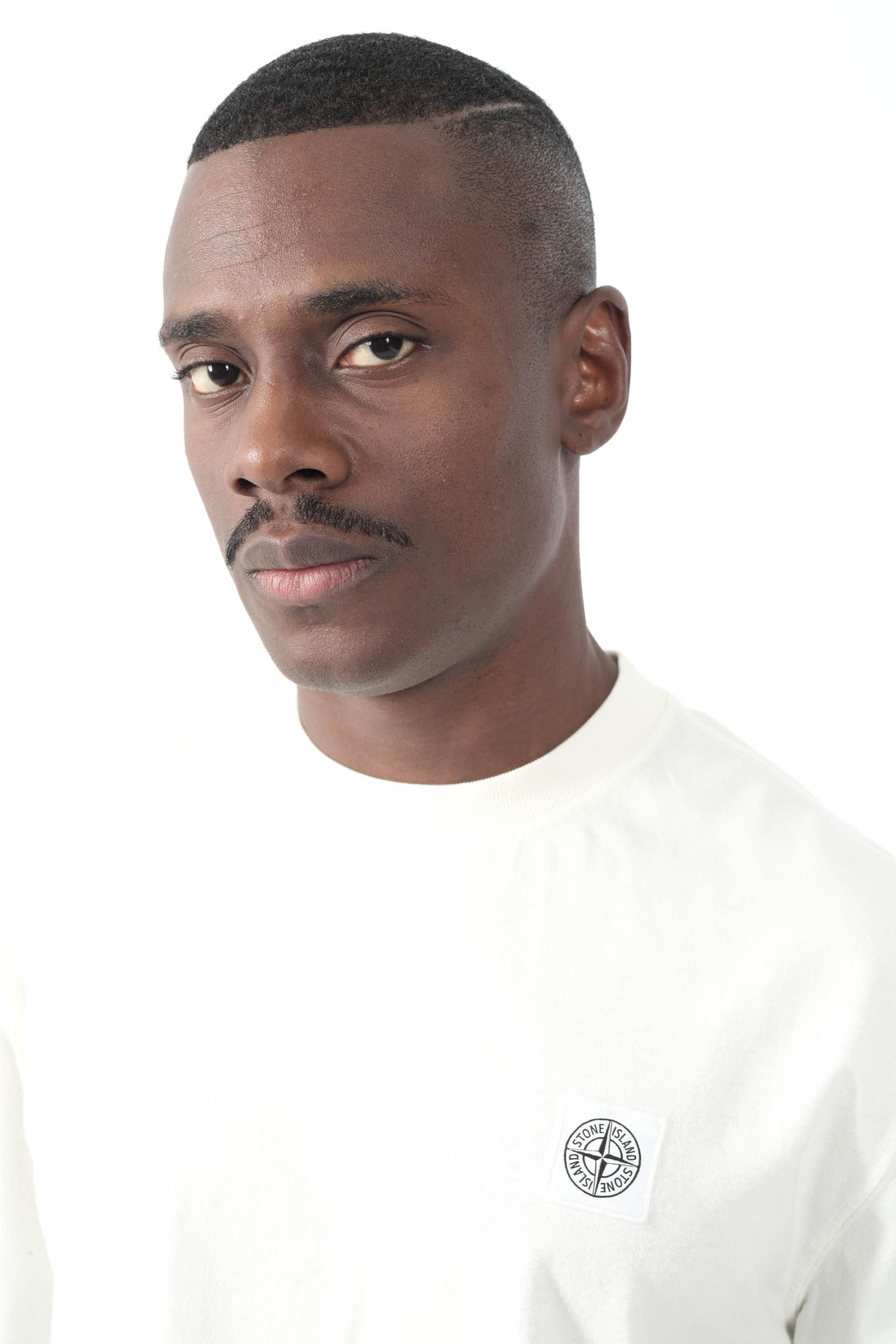 TEE-SHIRT STONE ISLAND OVERSIZE CREME 2100025-V0093