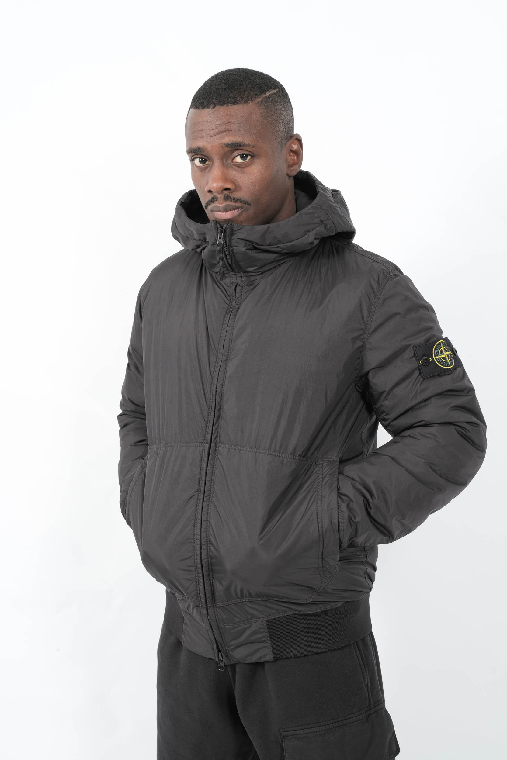 BLOUSON A CAPUCHE STONE ISLAND NOIR 4100013-V0029