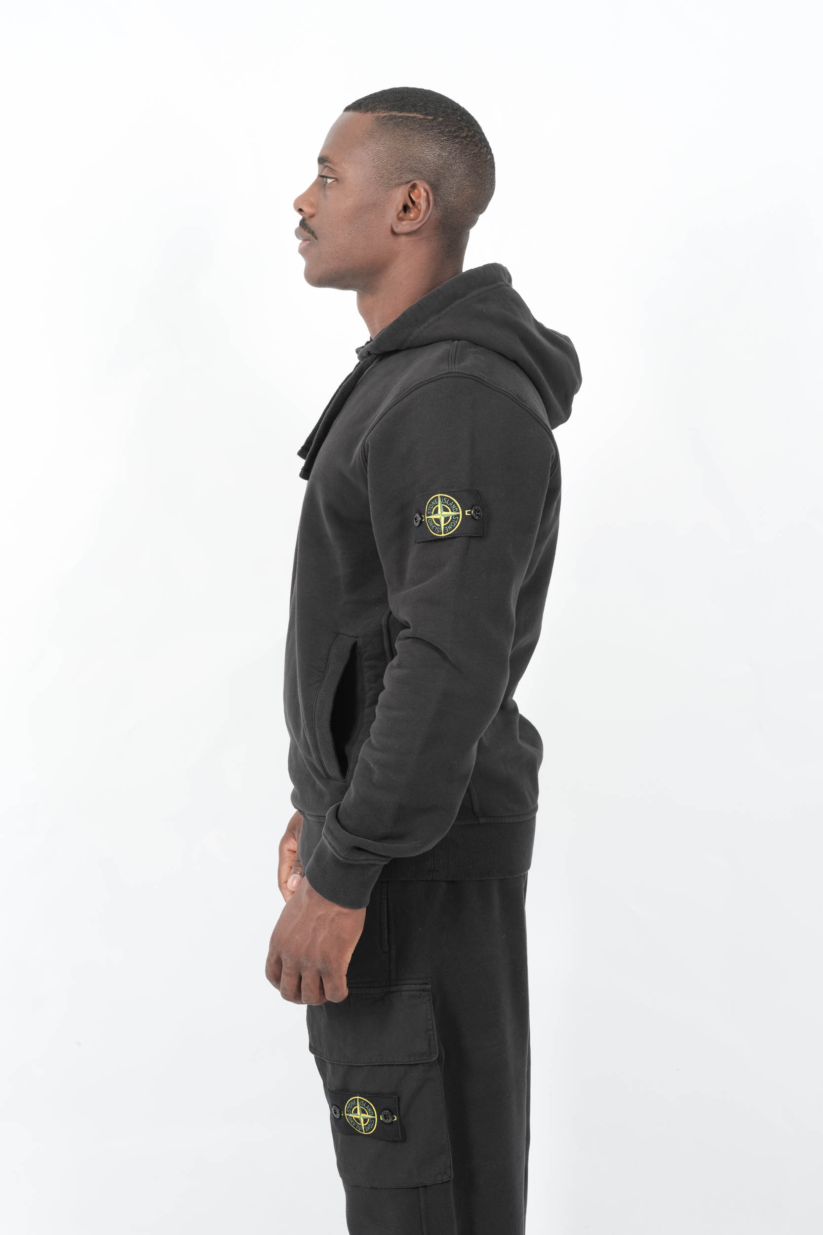  Image du produit SWEAT STONE ISLAND A CAPUCHE NOIR 6100029-V0029 - 4
