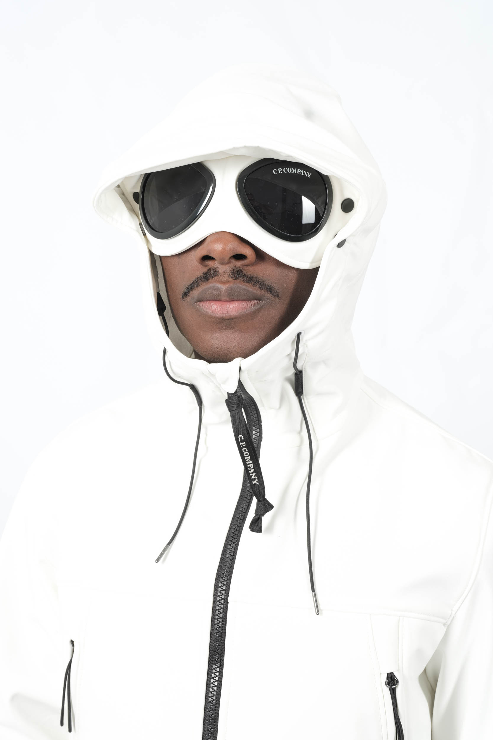 Image du produit BLOUSON SOFT SHELL-R CP COMPANY BLANC W700A-103 - 2