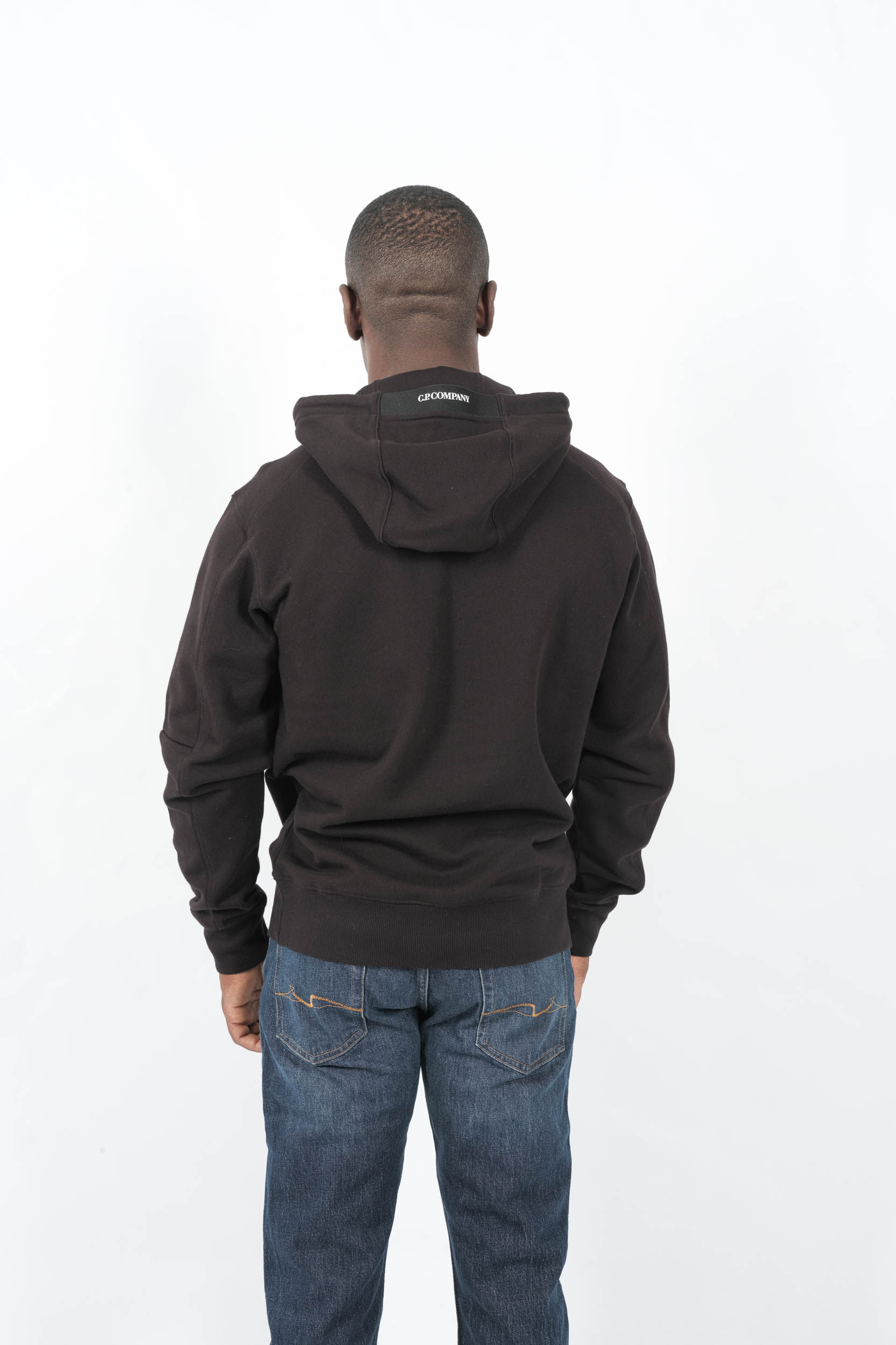SWEAT A CAPUCHE CP COMPANY NOIR S714A-999