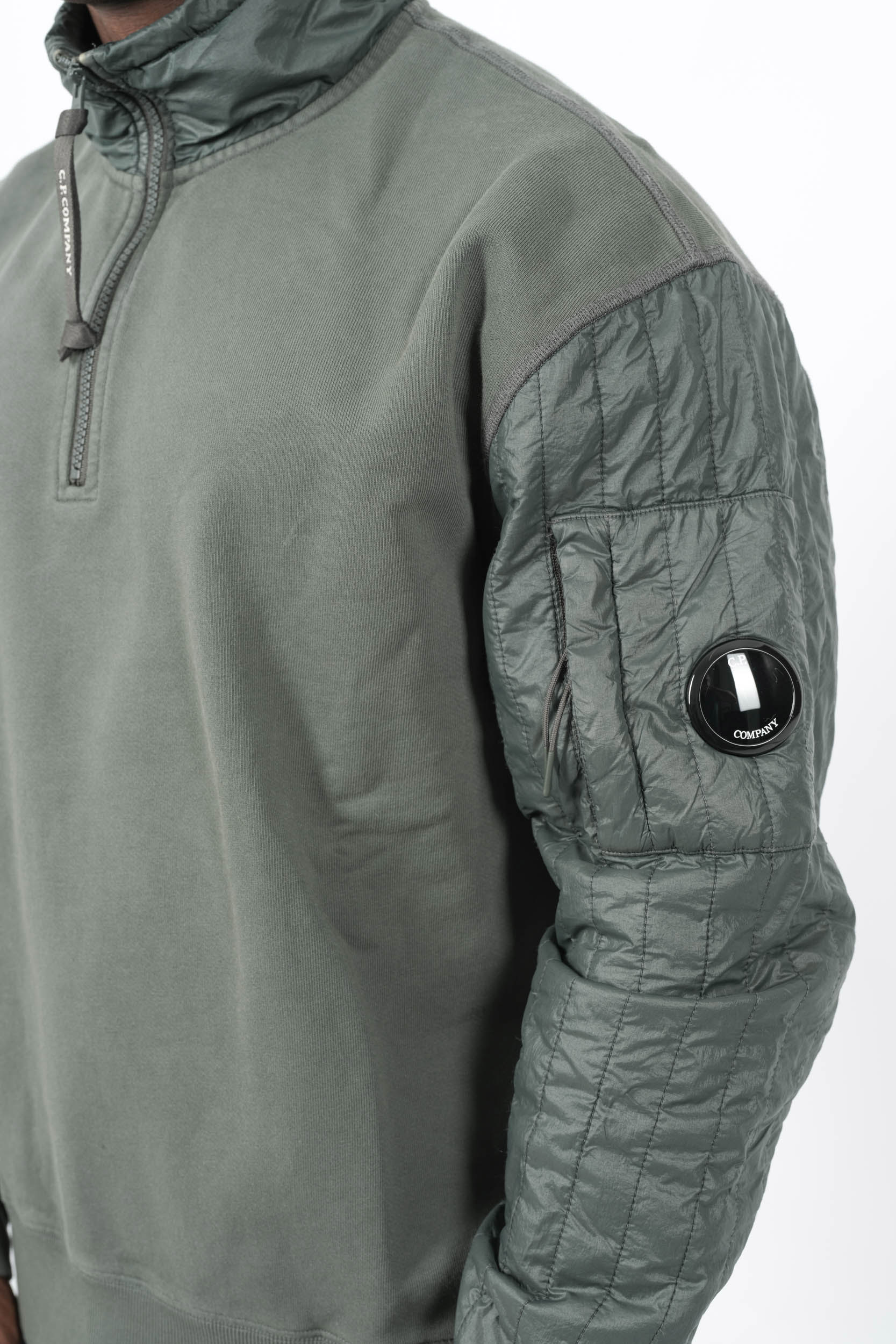 SWEAT COL ZIPPE CP COMPANY GRIS PLOM S052A-978