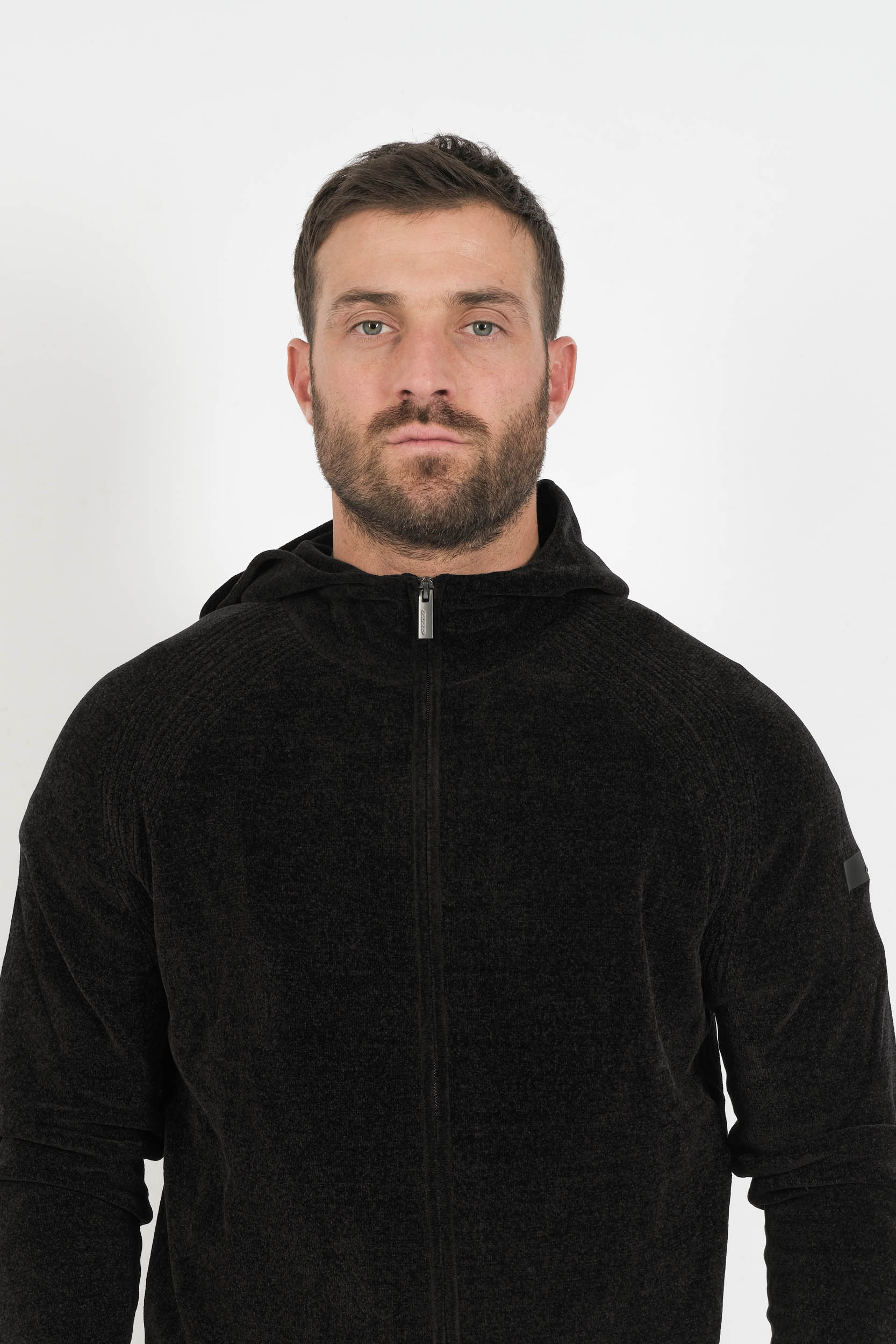 PULL ZIPE RRD A CAPUCHE NOIR W25136-10