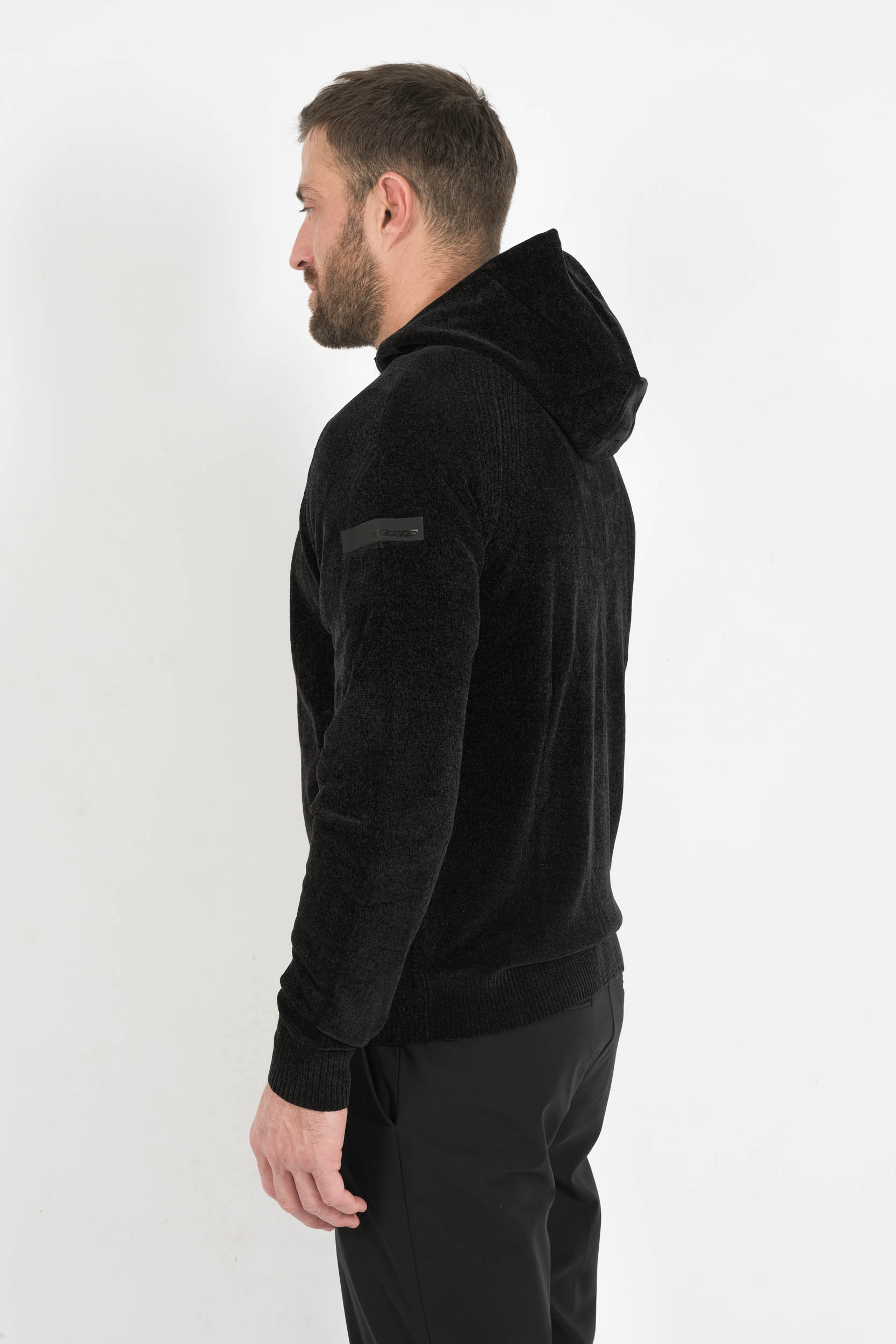 PULL ZIPE RRD A CAPUCHE NOIR W25136-10