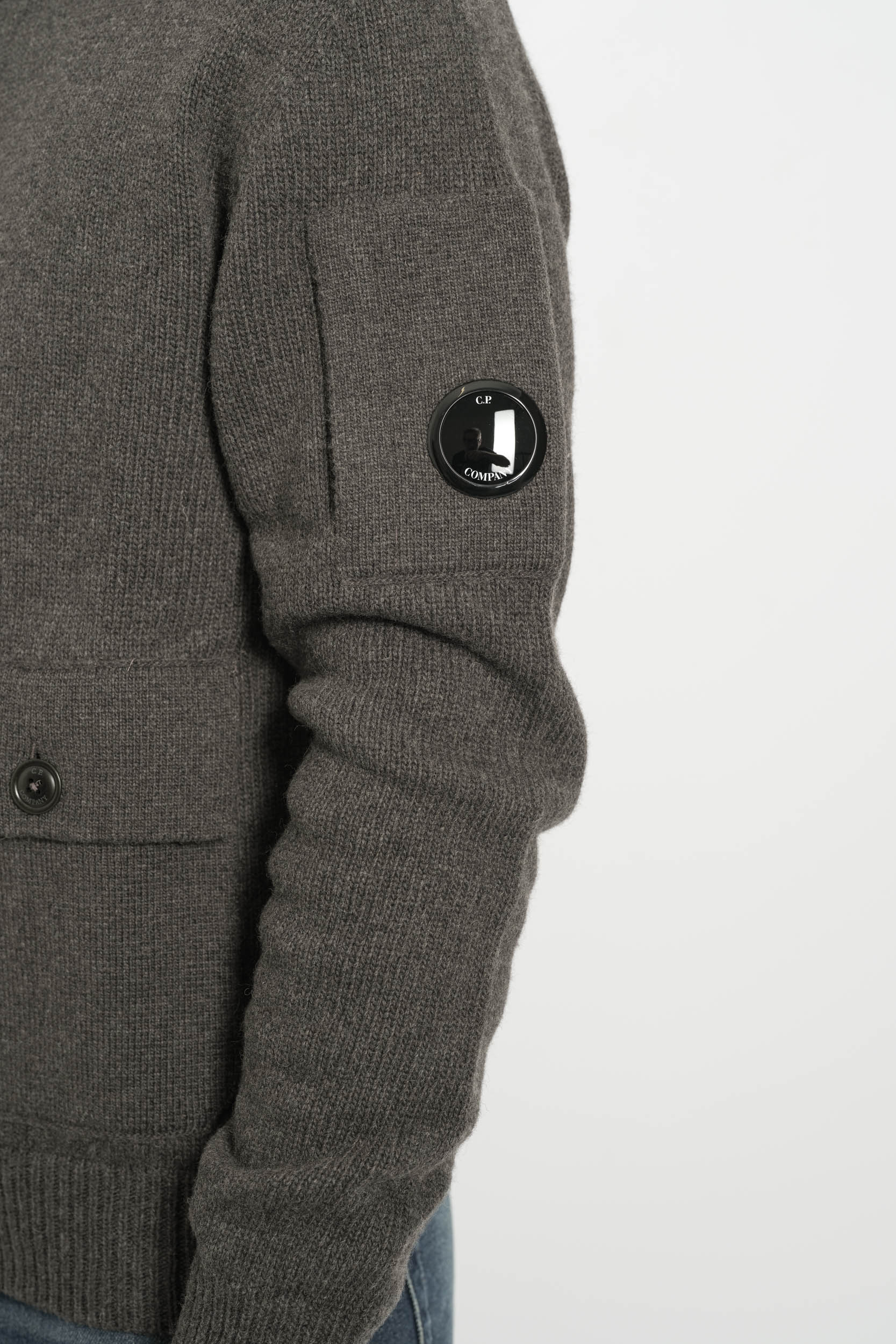  Image du produit PULL CP COMPANY BOUTON GRIS N042A-978 - 3