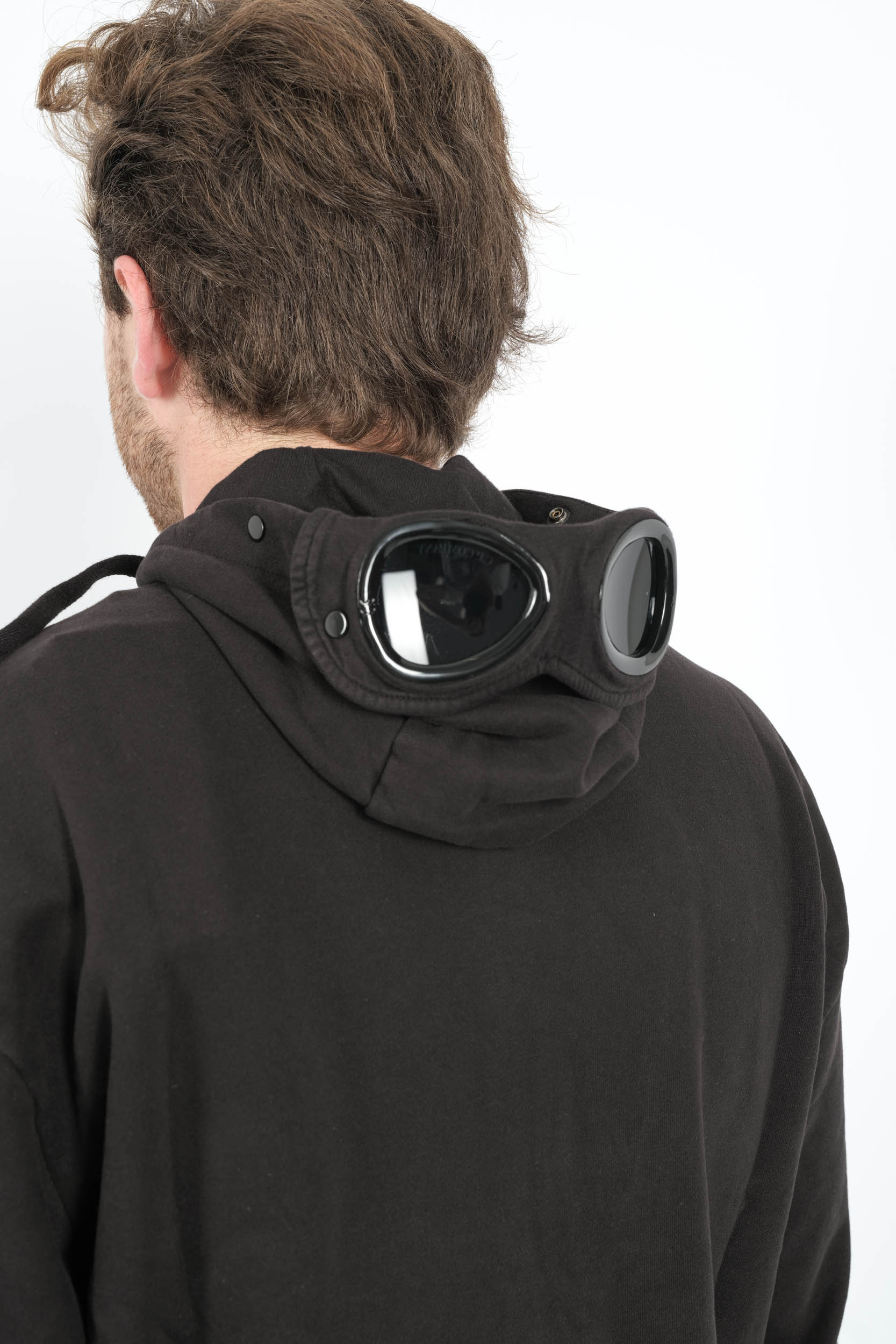  Image du produit GILET CP COMPANY NOIR A CAPUCHE S060A-999 - 2