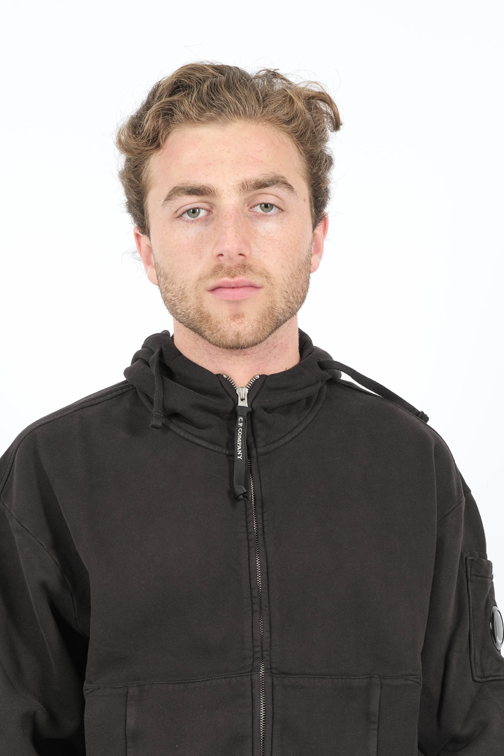 GILET CP COMPANY NOIR A CAPUCHE S060A-999