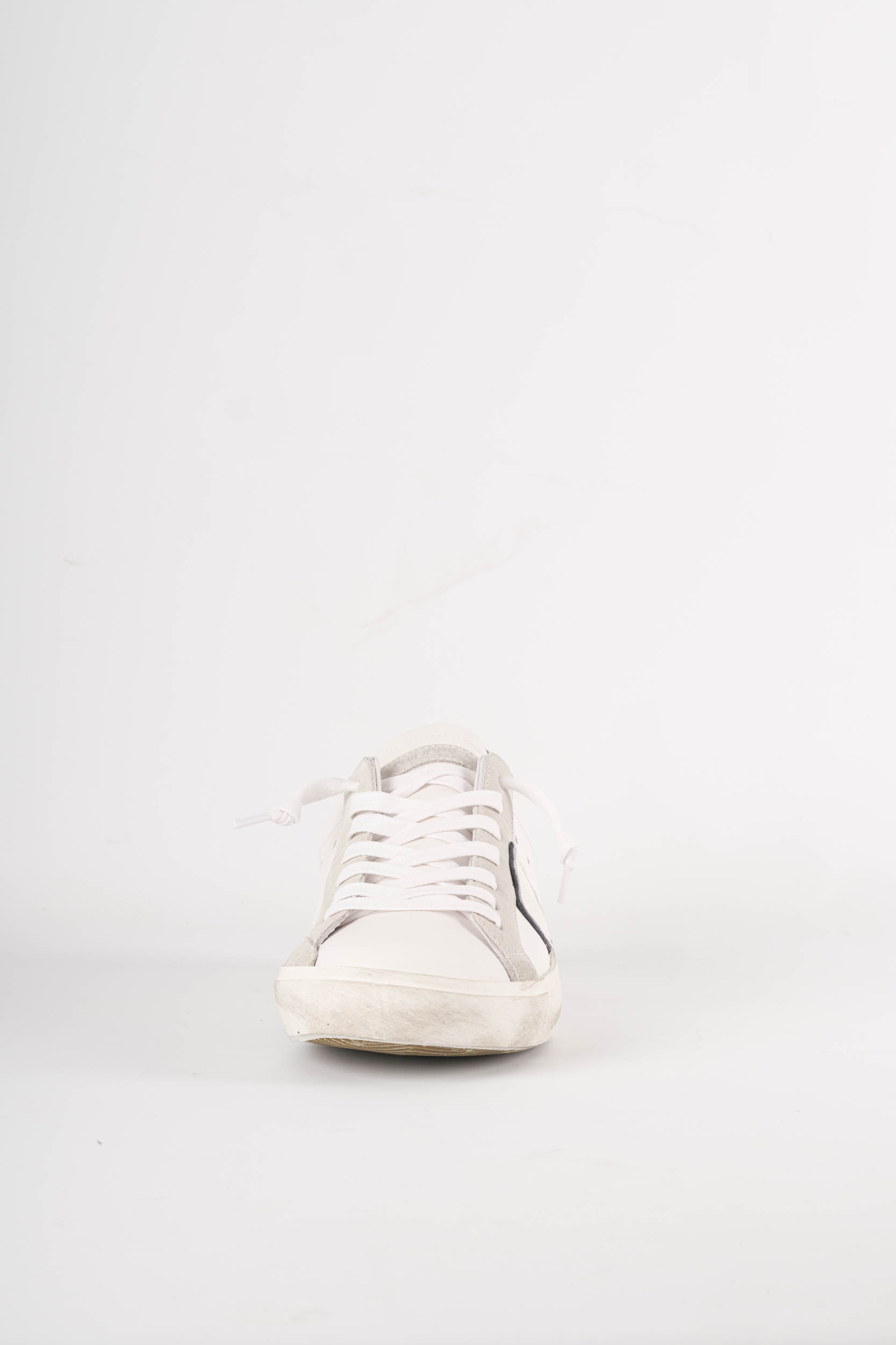 PHILIPPE MODEL PARIS BASKET BASSE BLANC ET BLEU PRLU-VX22