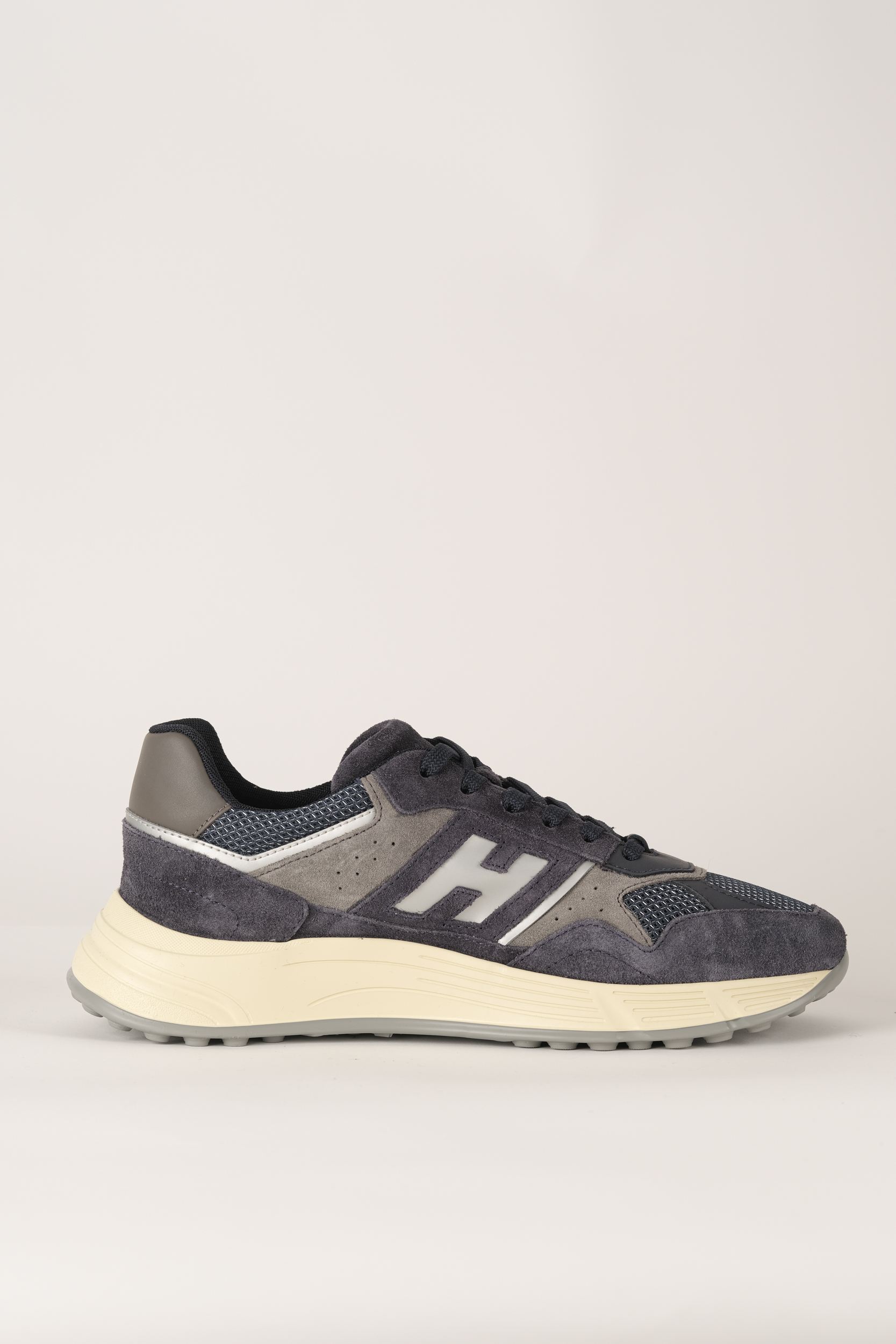  Image du produit BASKETS HOGAN MARINE HXM6470-1846Y - 4