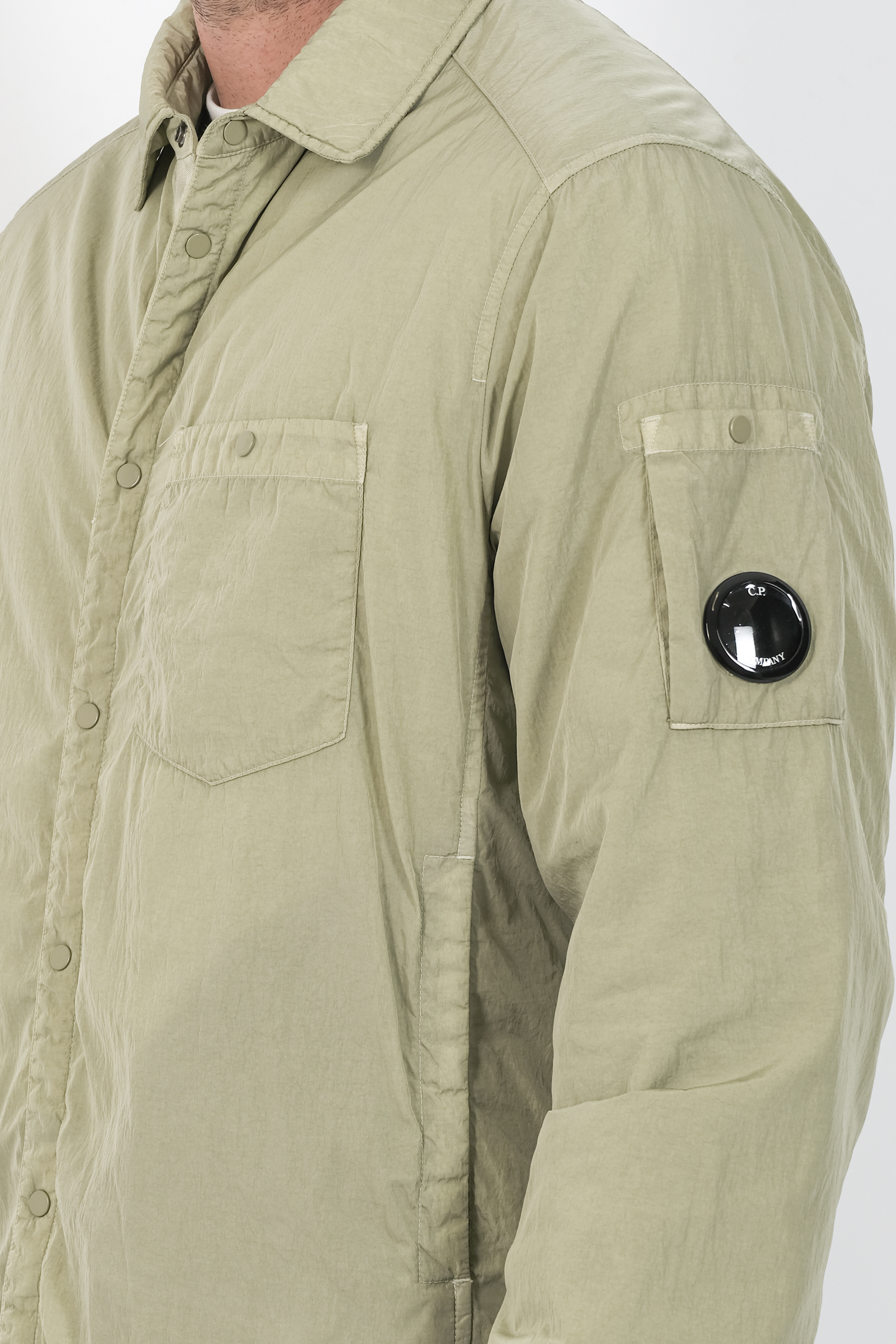 SURCHEMISE CP COMPANY EN NYLON METAL VERT AMANDE S056A-610