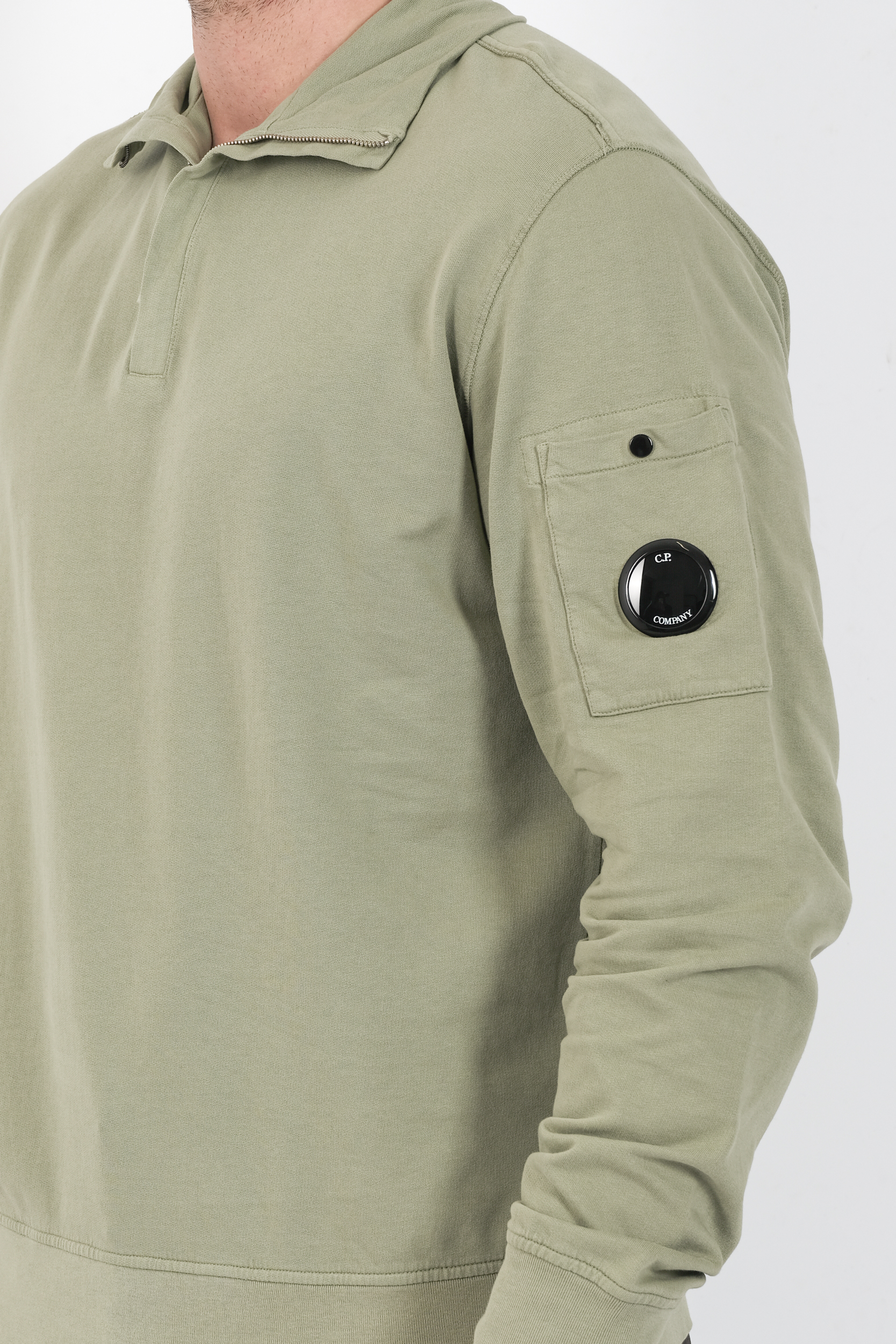 SWEAT CP COMPANY COL ZIPPE VERT AMANDE S022A-610