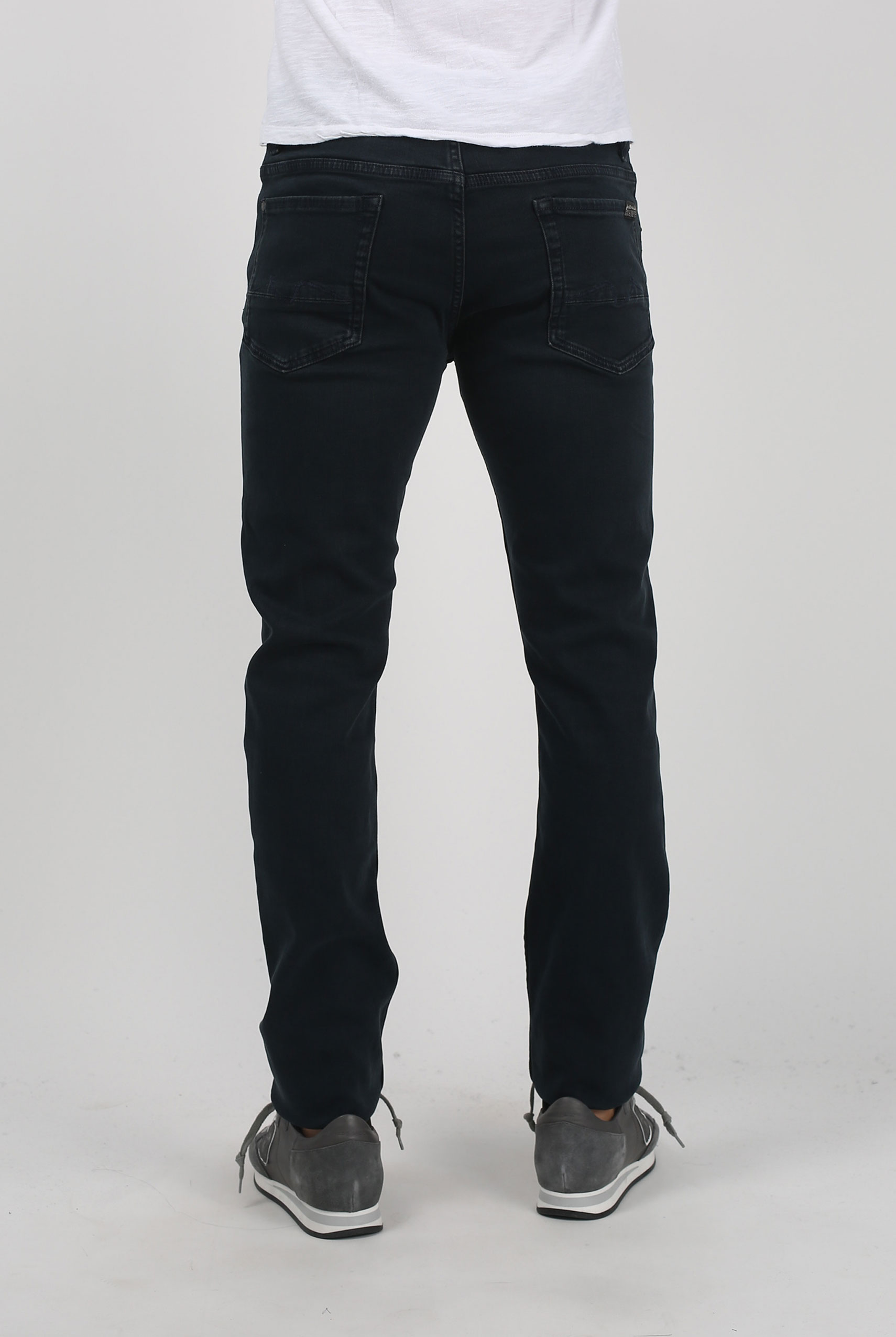 JEAN'S SEVEN MARINE SD4R460-EK