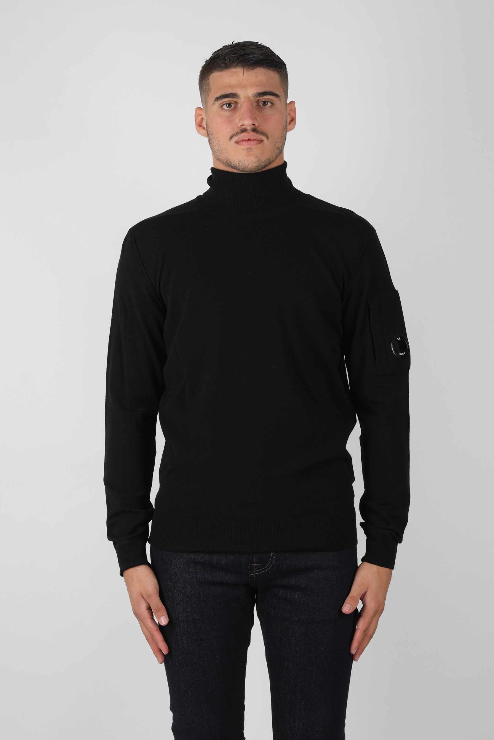 PULL COL ROULE C.P COMPANY NOIR N101A-999,PULL COL ROULE C.P COMPANY NOIR N101A-999,PULL COL ROULE C.P COMPANY NOIR N101A-999