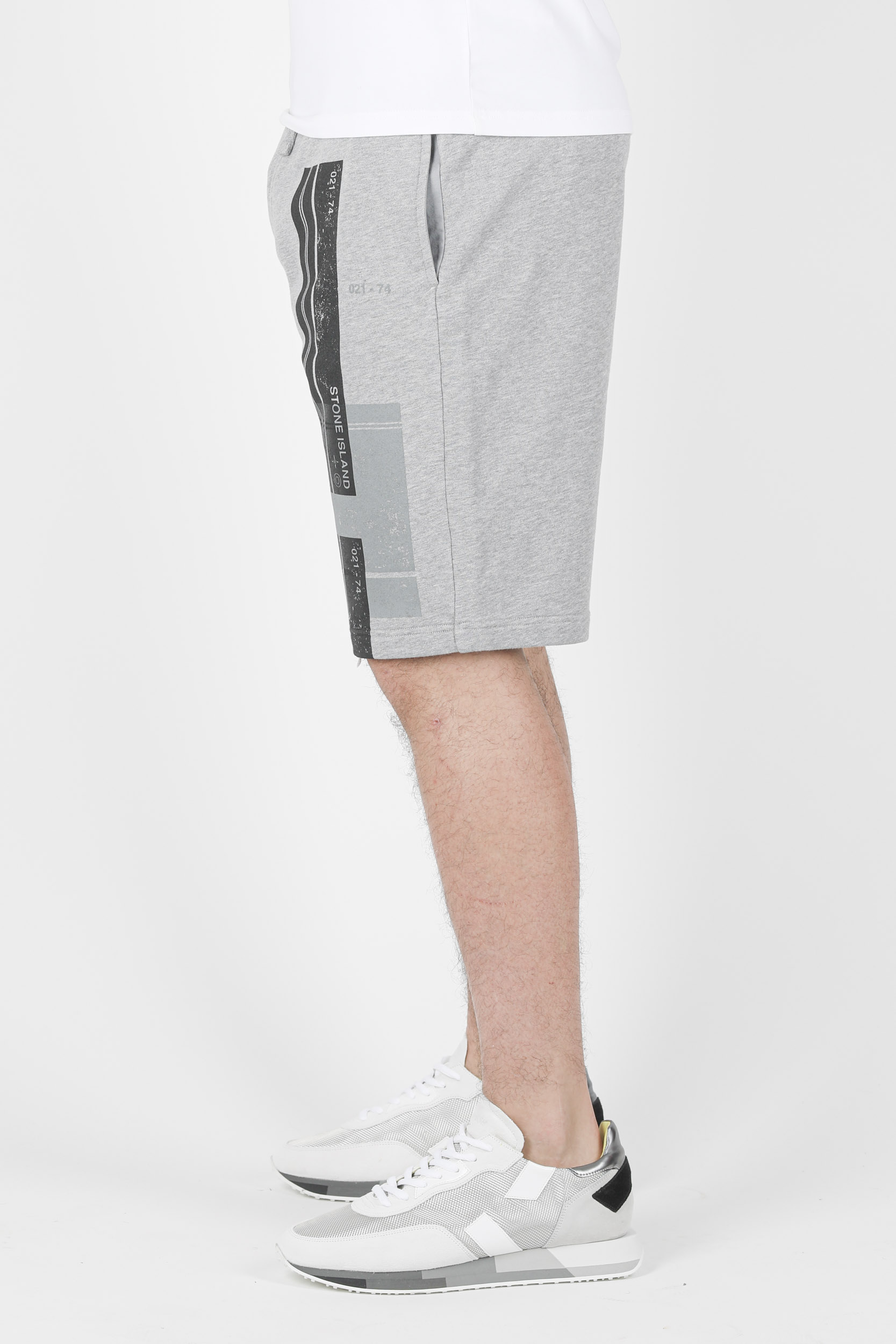 SHORT STONE ISLAND GRIS A IMPRIME 741566596-V0M64
