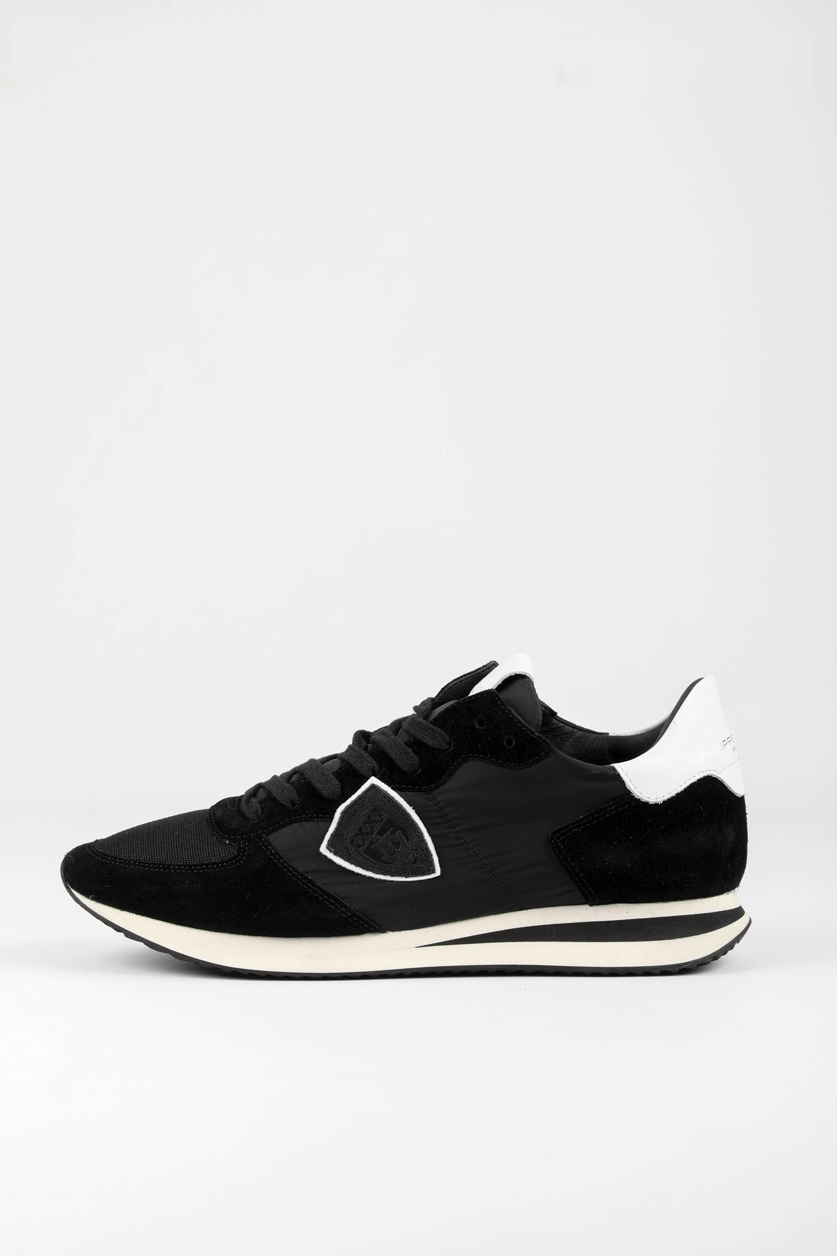 BASKETS PHILIPPE MODEL NOIR/BLANCHES TZLU-2109