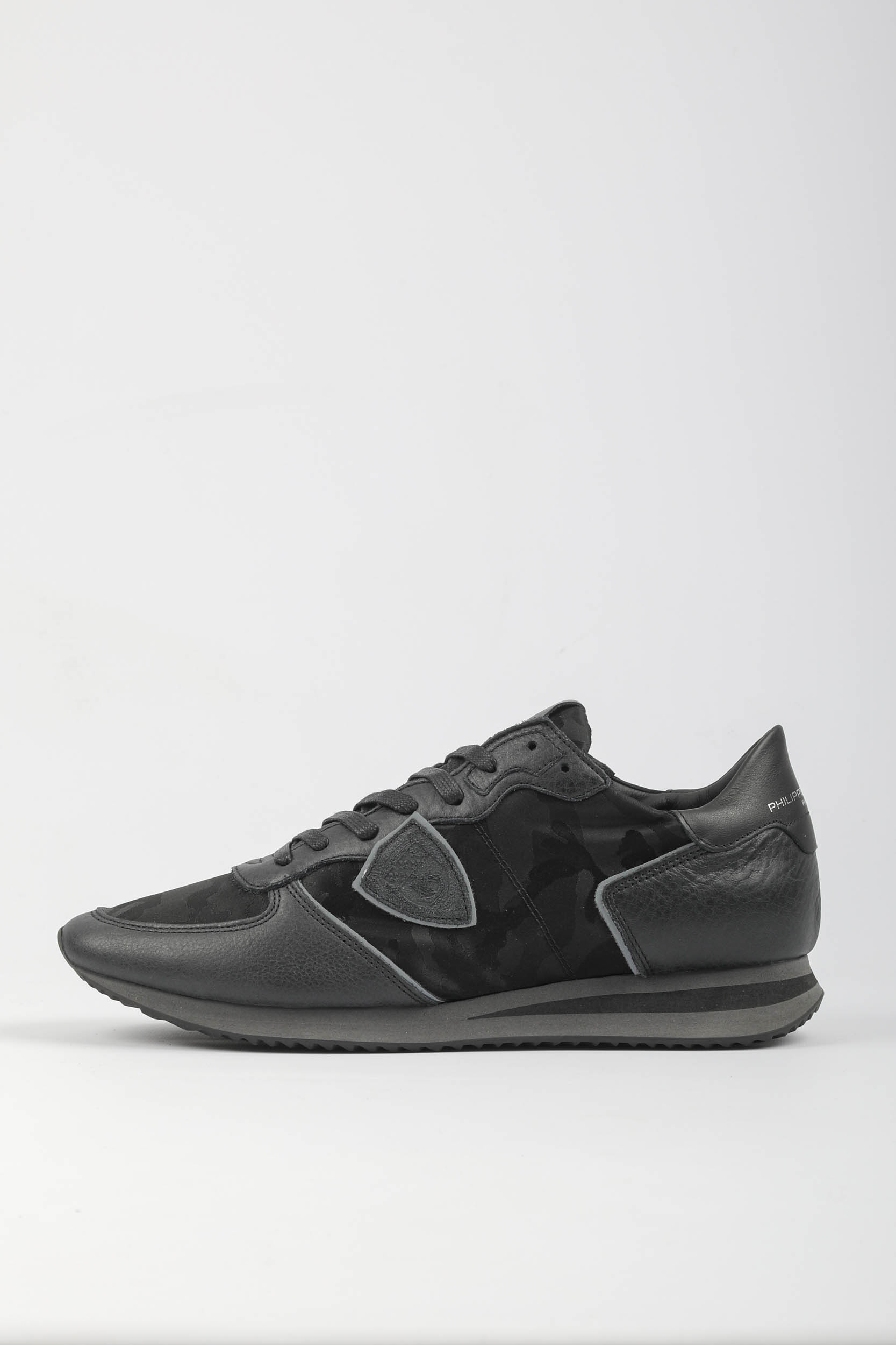 BASKETS PHILIPPE MOMDEL CUIR NOIR CAMOUFLAGE TZLU-CI02