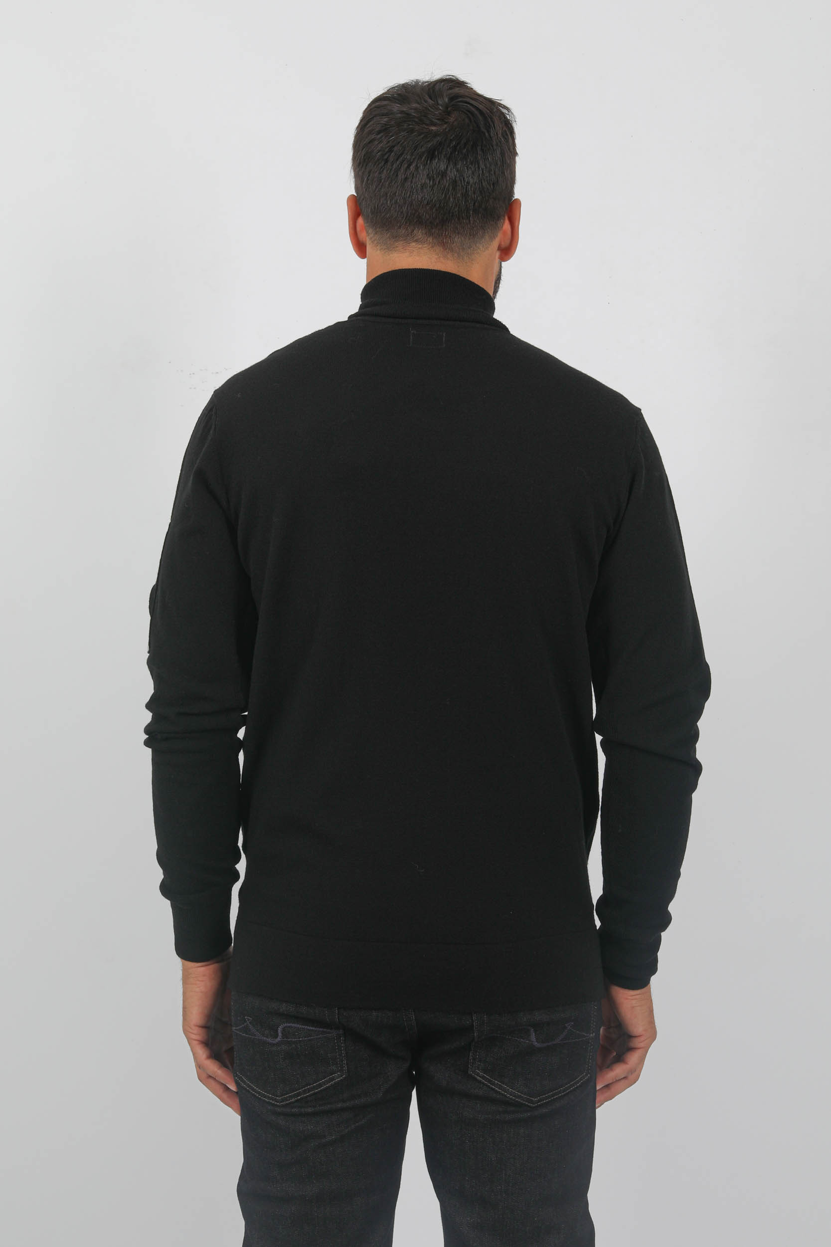PULL C.P COMPANY COL ROULE NOIR N076A-999