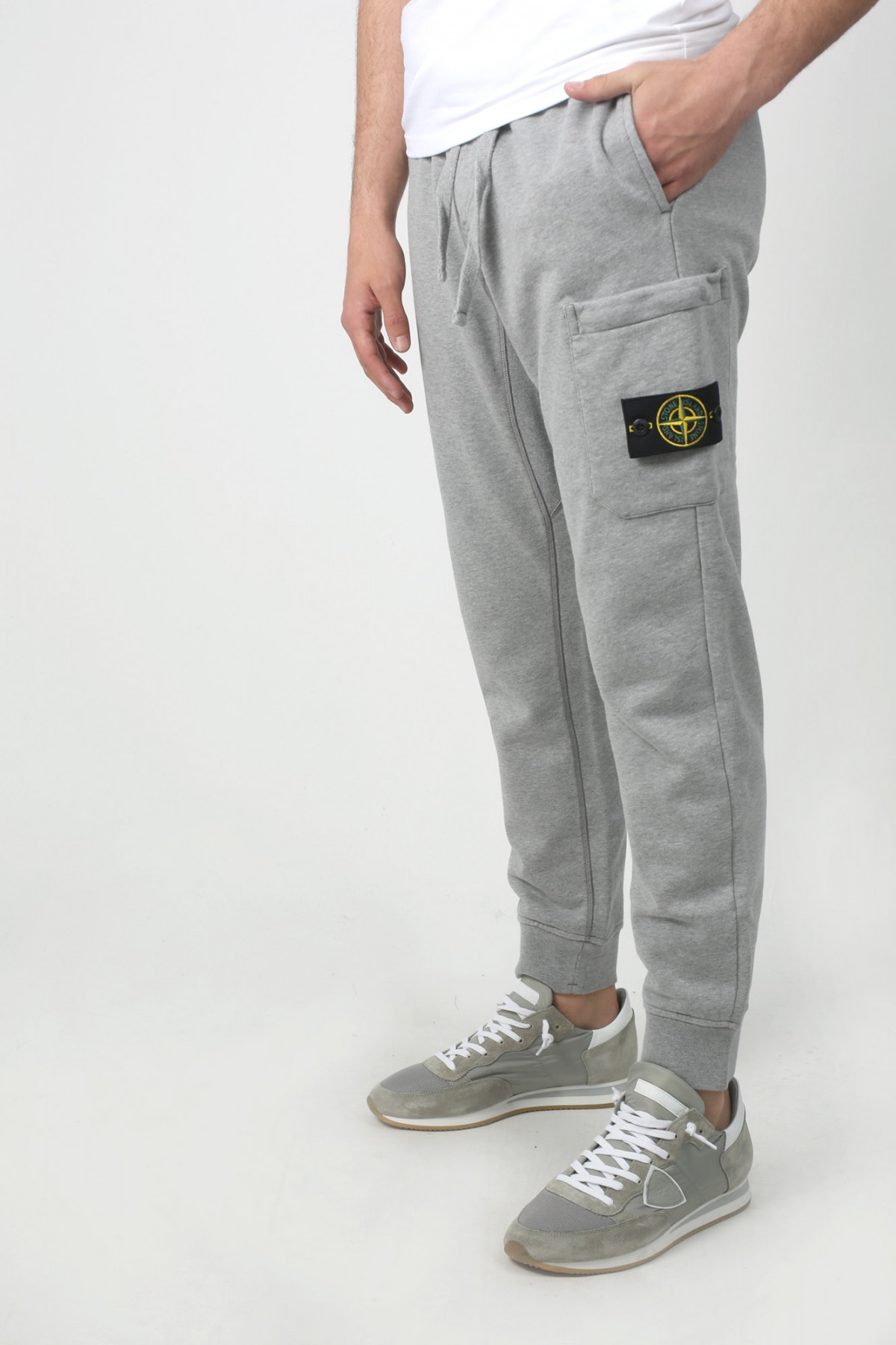 PANTALON DE JOGGING STONE ISLAND GRIS 701560351 V1064