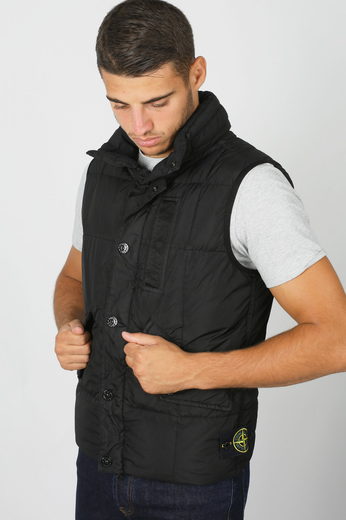 DOUDOUNE SANS MANCHE STONE ISLAND NOIR 7115G0123 V0029