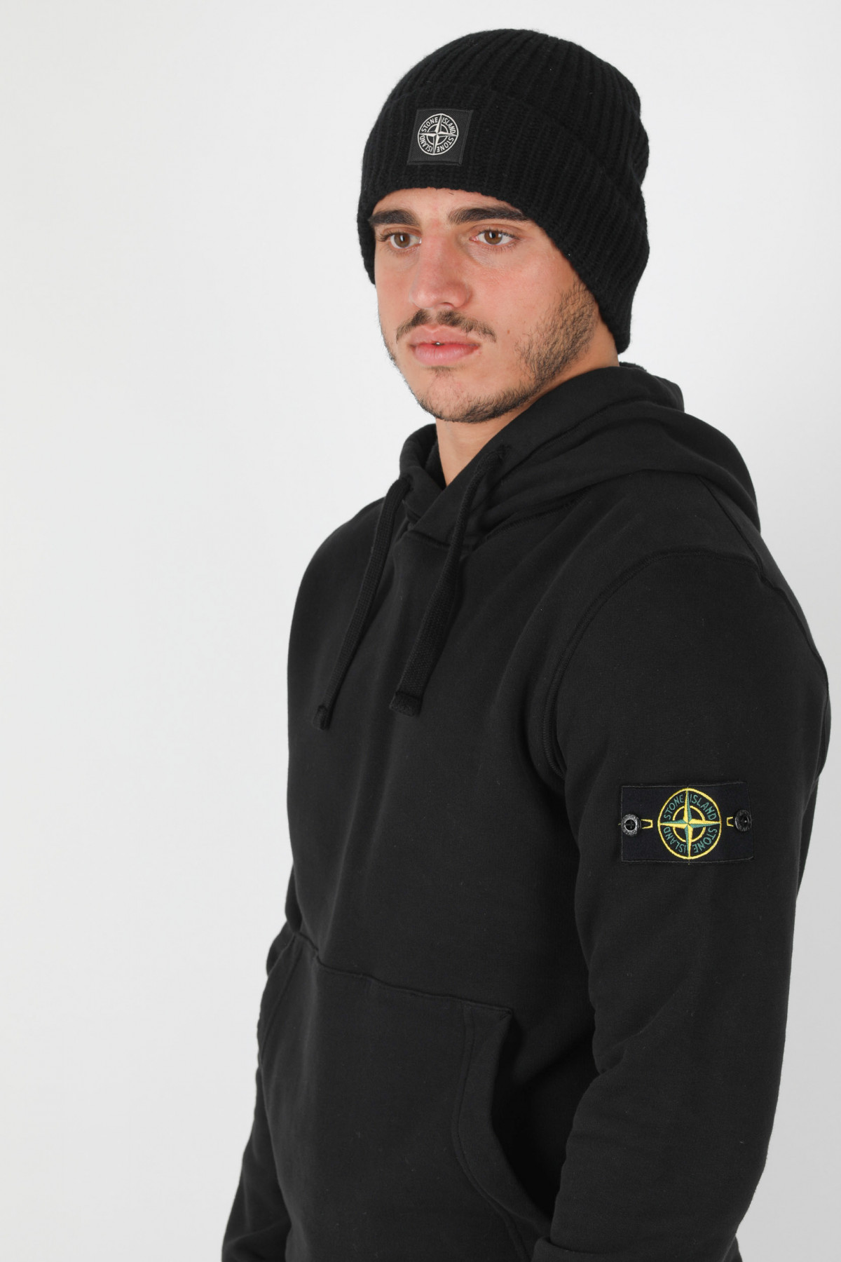 bonnet stone island noir