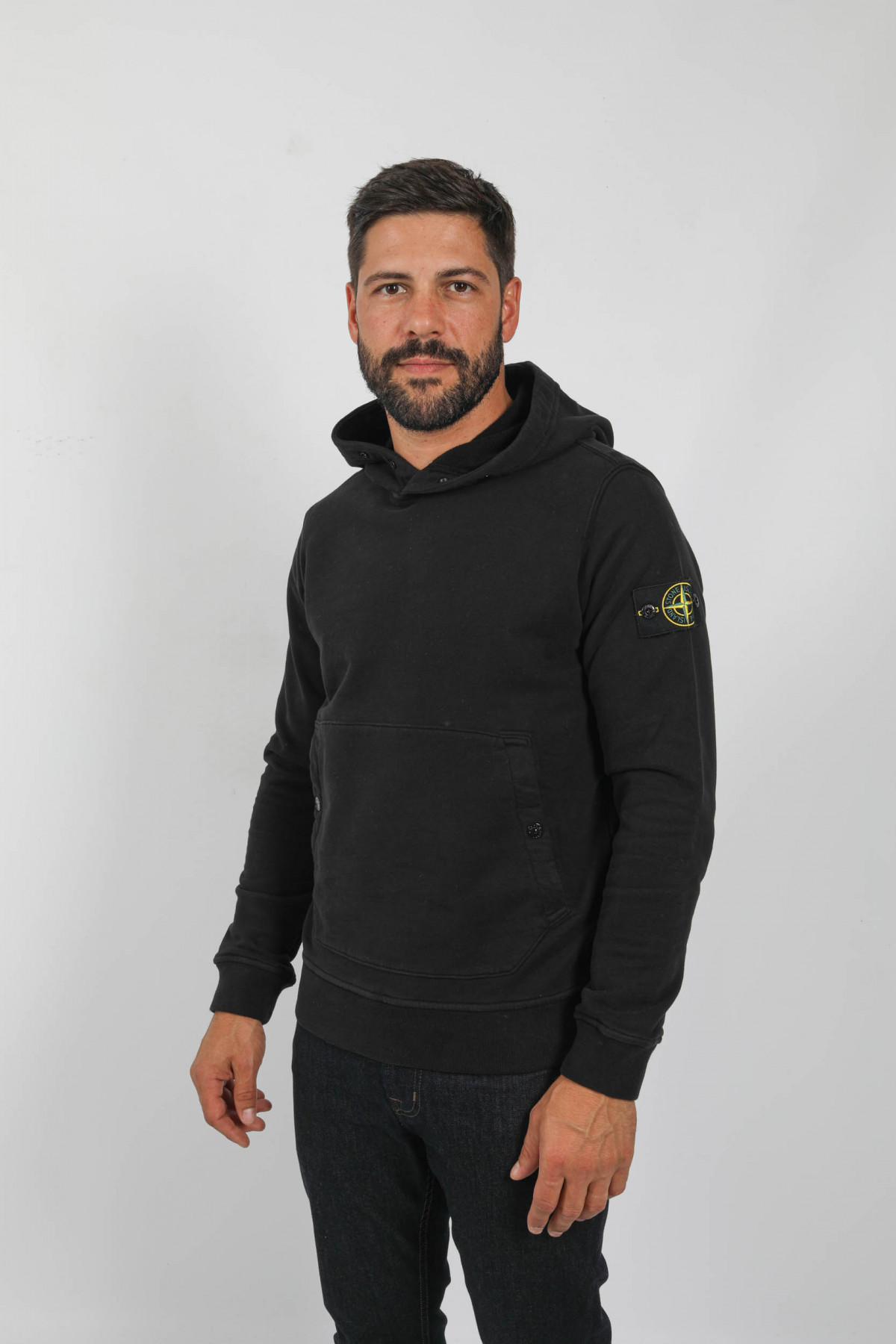 SWEAT A CAPUCHE STONE ISLAND NOIR 791561720 V0029