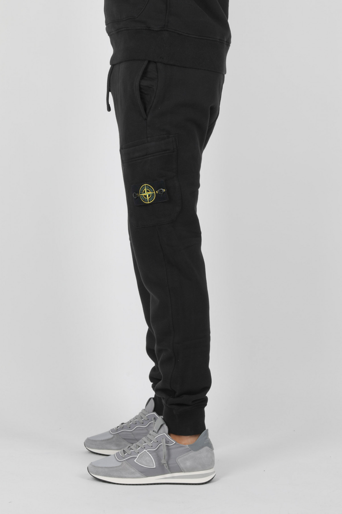 black stone island jogging bottoms