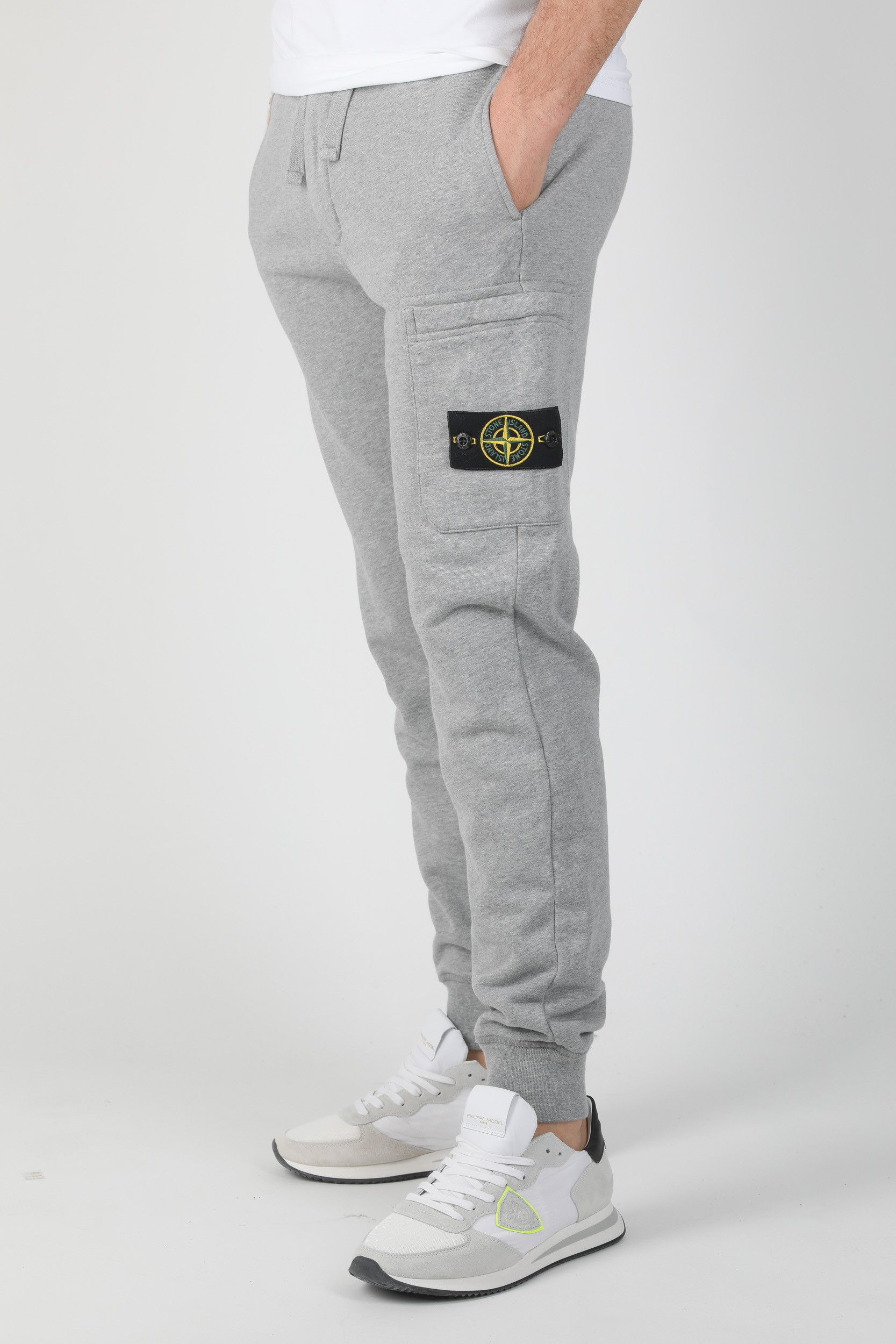 BAS DE JOGGING STONE ISLAND GRIS 721564551-V0M64