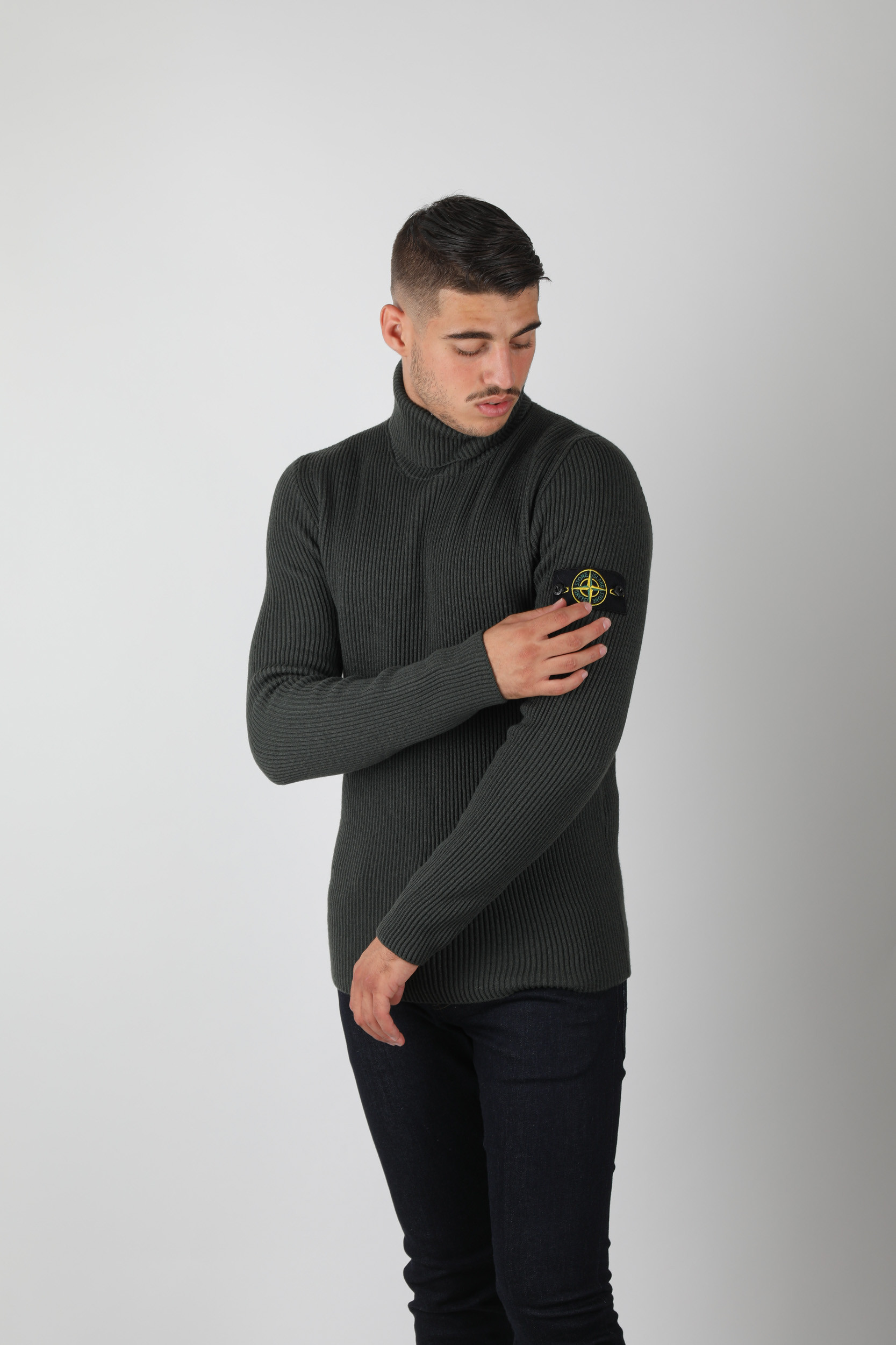 Colle roulé stone island online