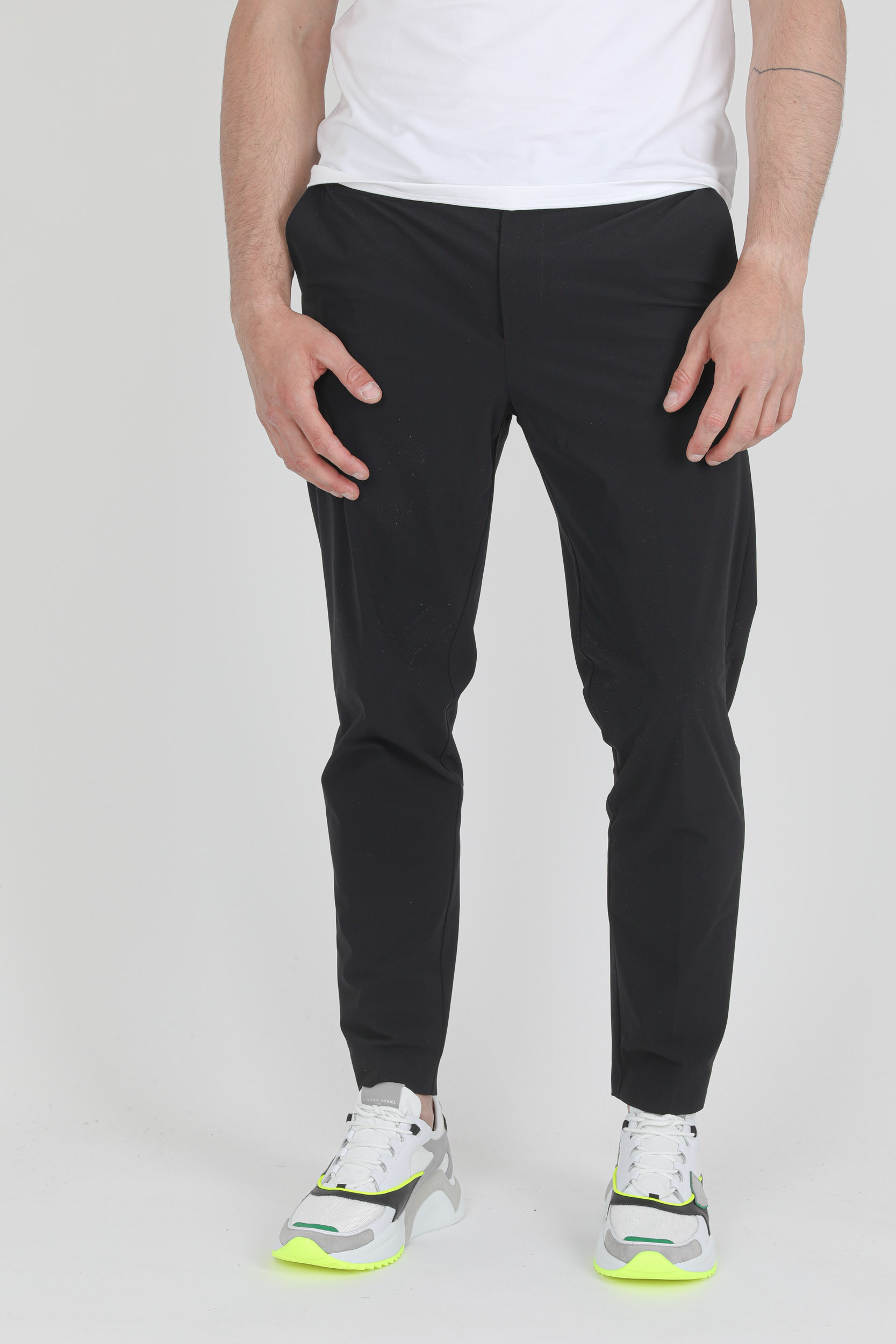 PANTALON CAROTTE NOIR RRD 21203-10