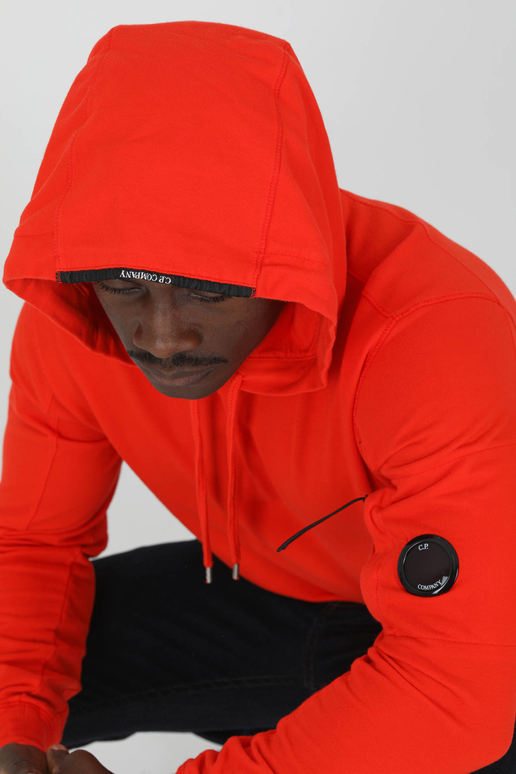 SWEAT A CAPUCHE C.P COMPANY FIN ROUGE S033A-455